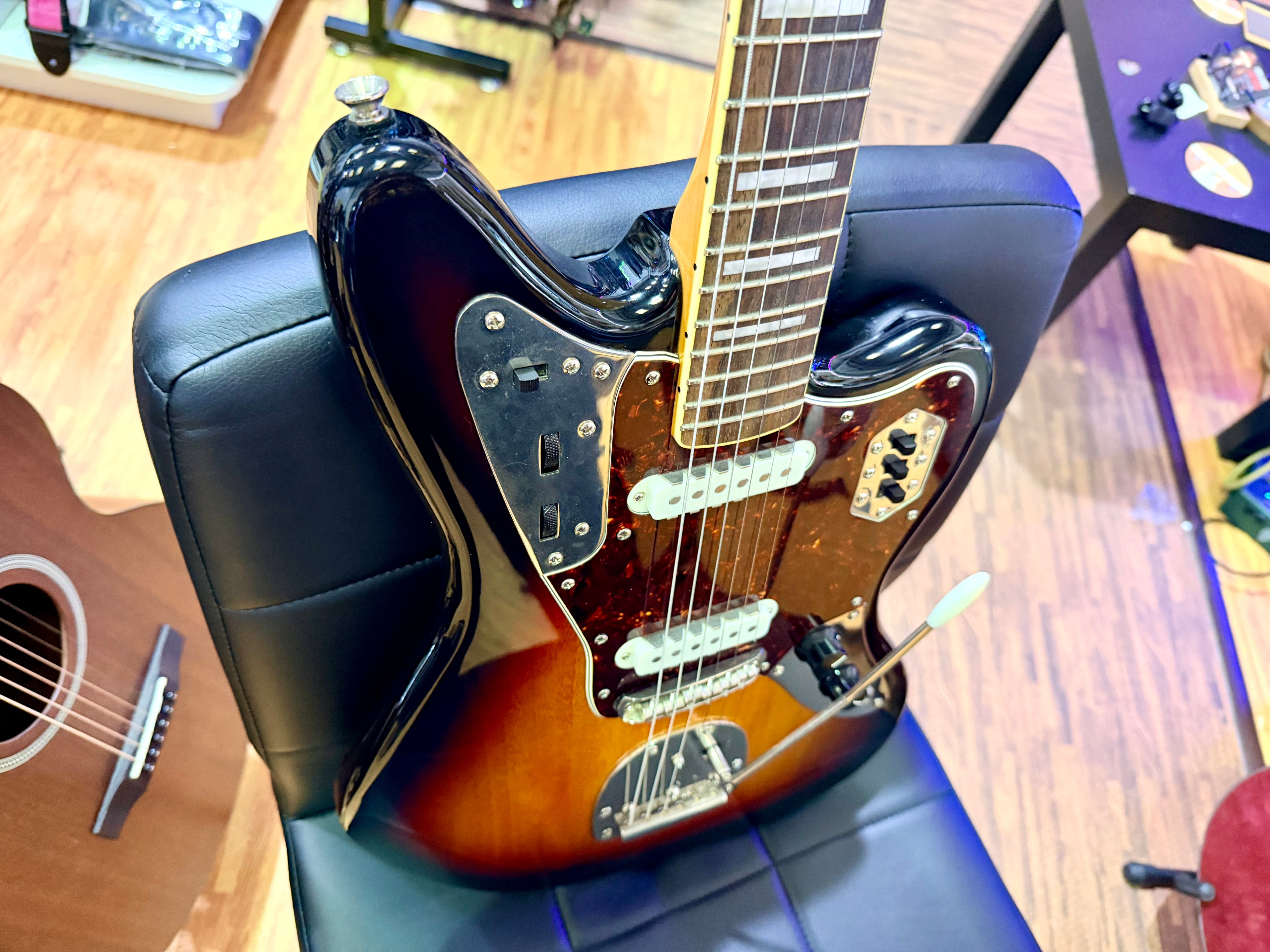 ✨2019✨ Fender Squier Classic Vibe '70s Jaguar~ 3-Tone Sunburst~ Electric Guitar