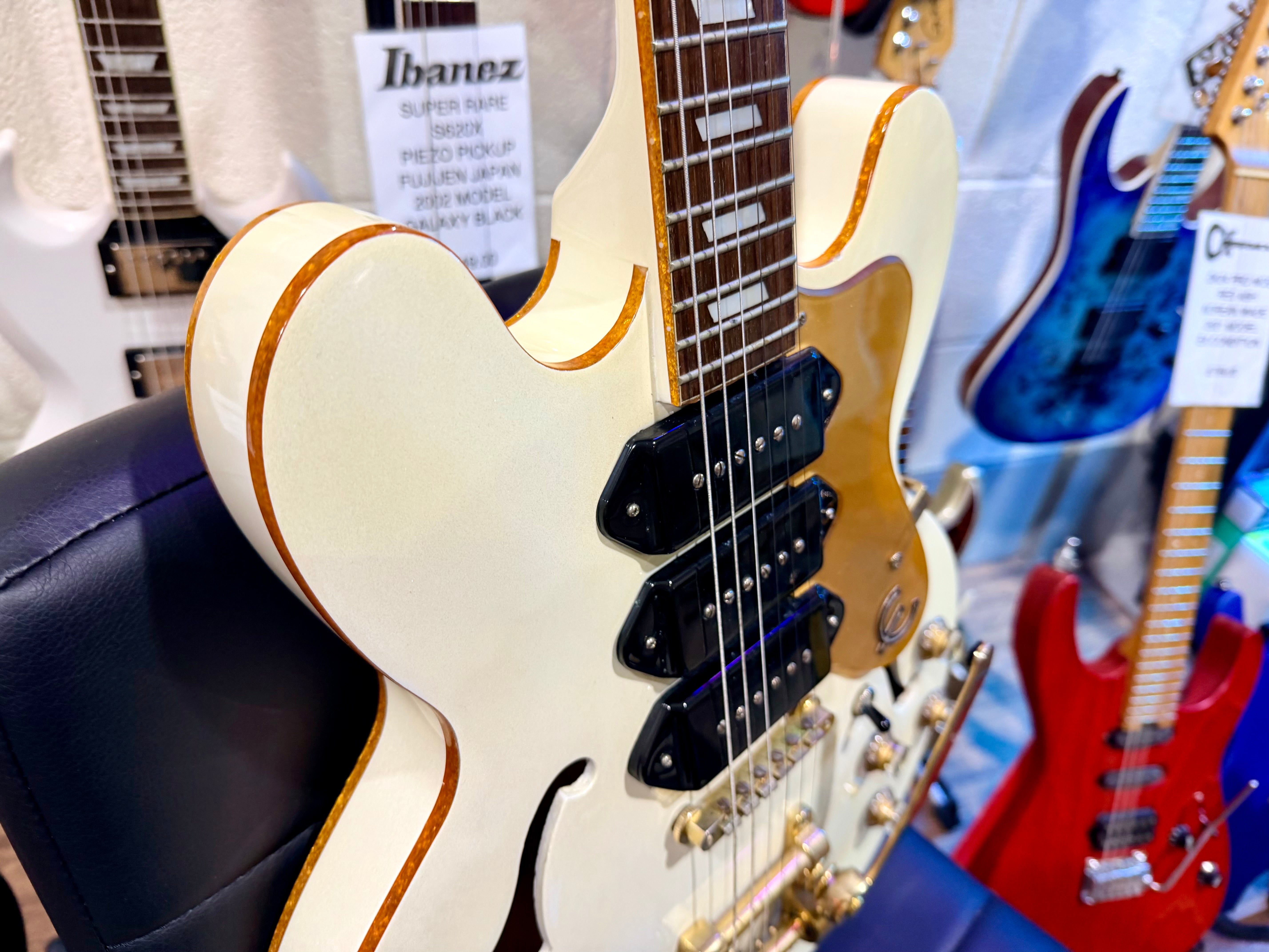 ✨LIMITED EDITION✨ Epiphone Riviera Royale Custom P93~ Pearl White + Hard Case!