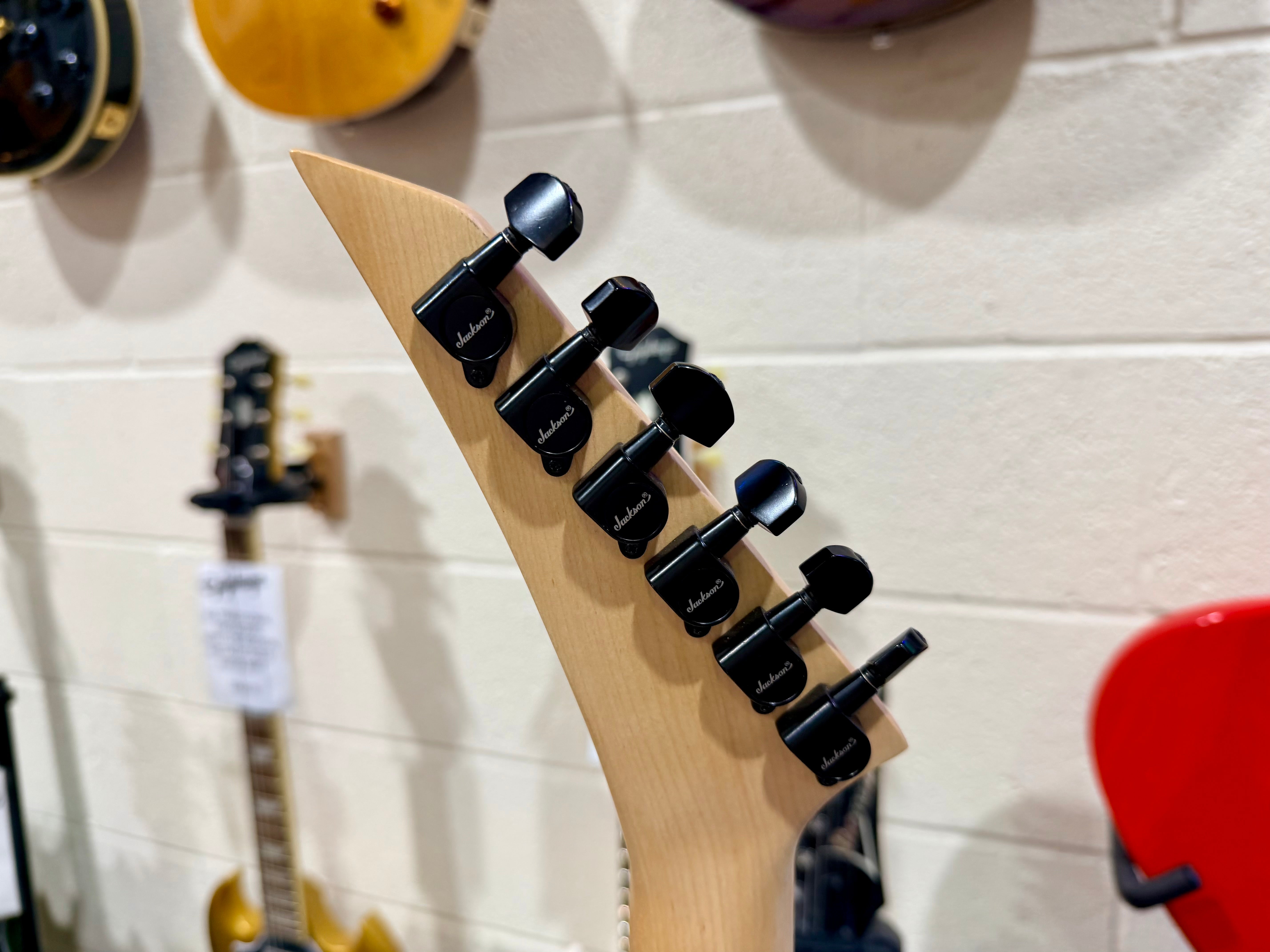 🎸MINT 2022🎸 Jackson Dinky JS11 Gloss Black~ Amaranth Fingerboard~ JS Series!