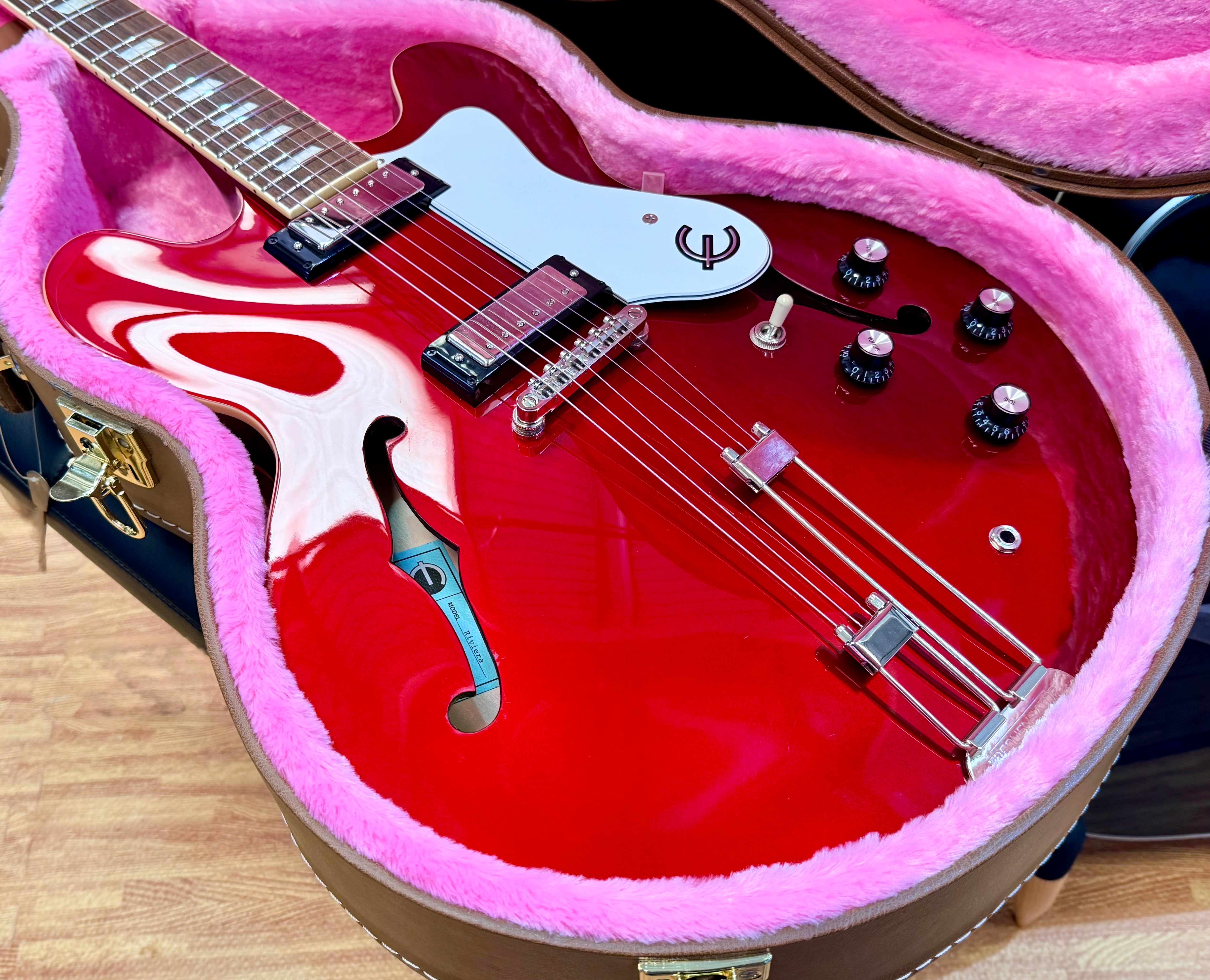 ✨2023✨ Epiphone Riviera Semi-Hollow Sparkling Burgundy~ Frequensator~ Hard Case