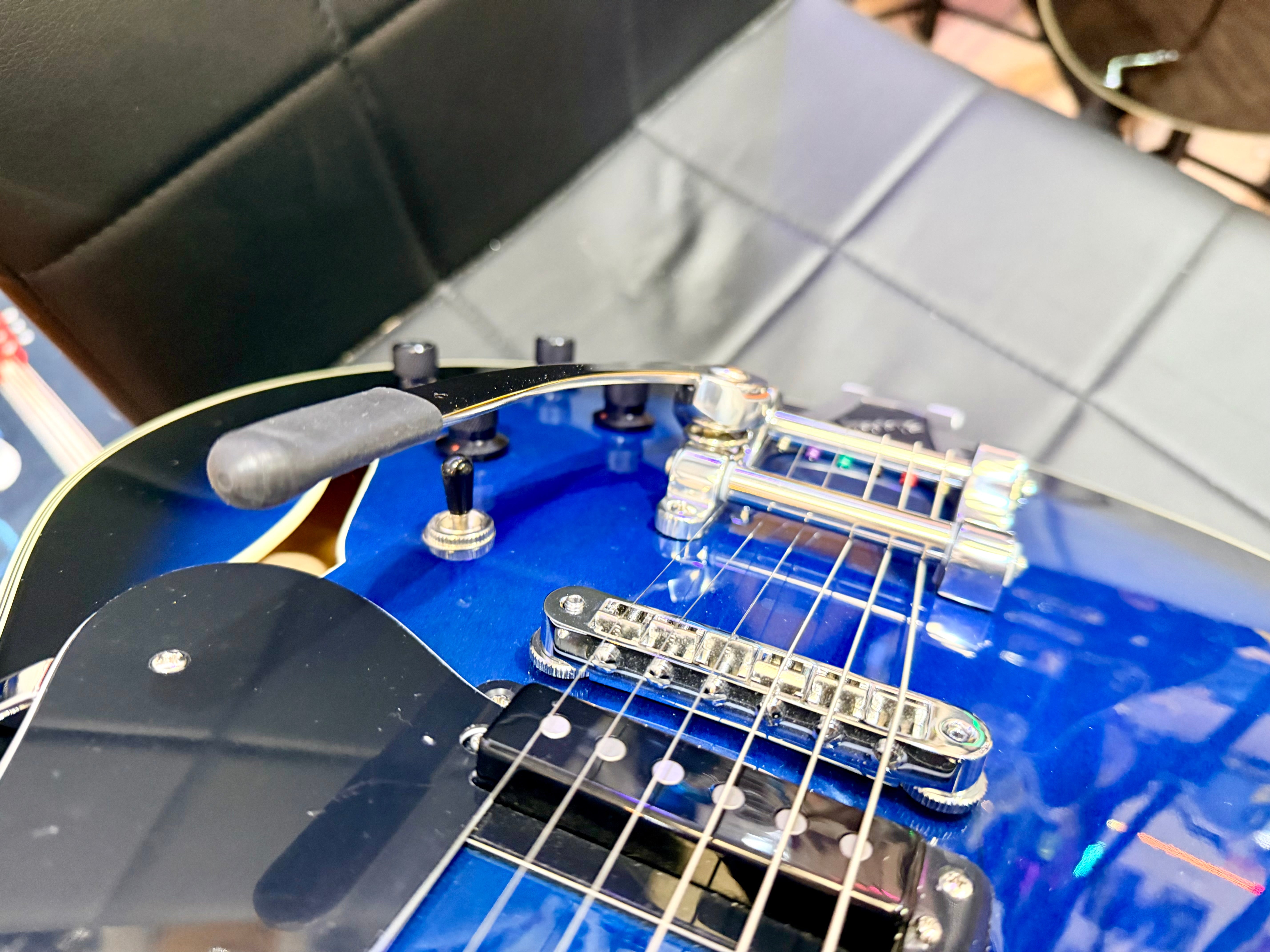 🔥MINT🔥 Vox Bobcat S66 Semi-Hollow ‘335’ Bigsby~ Blue Burst~ 2022 Korea 3 Pickup!
