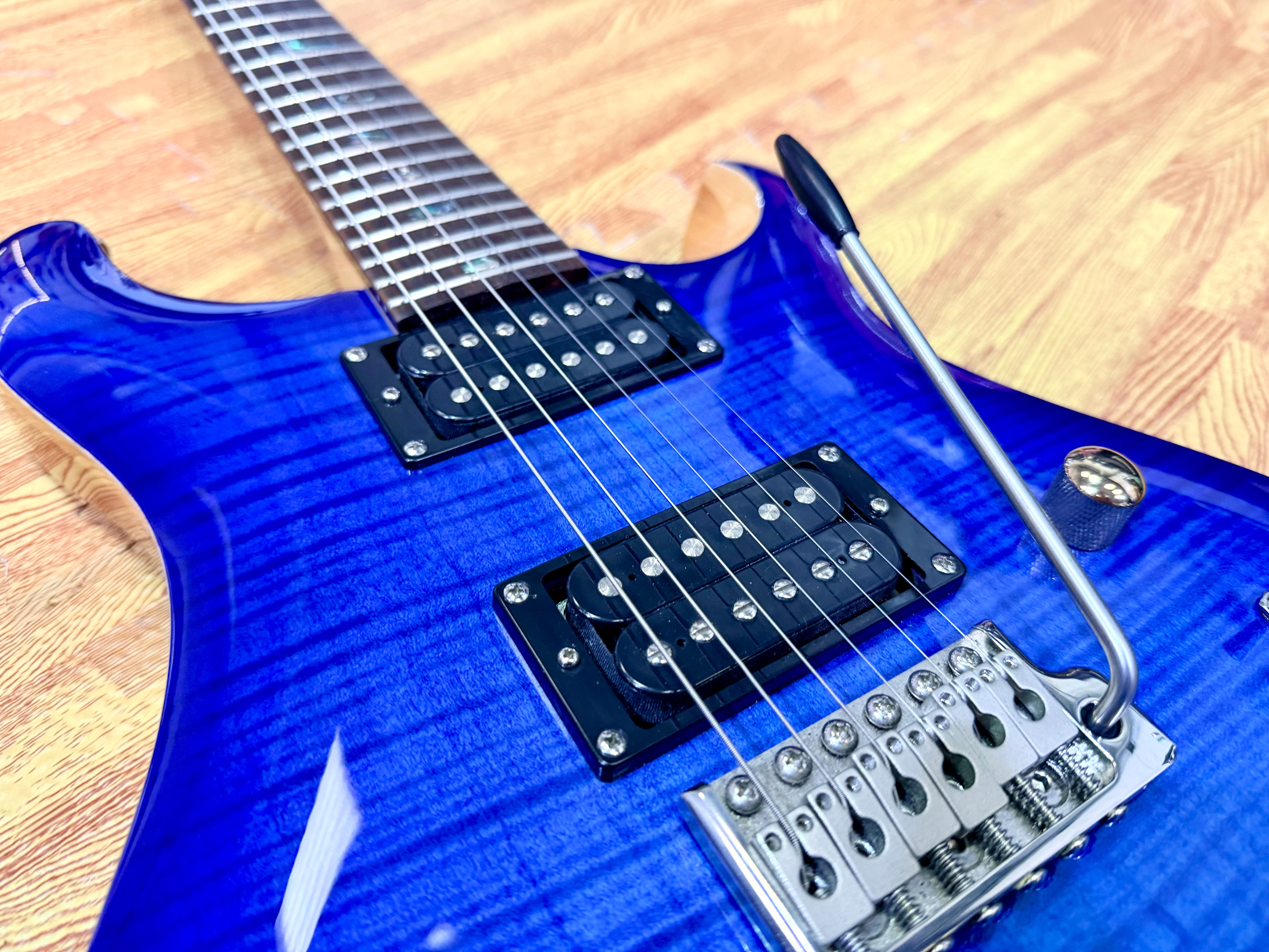 ✨ PRS 35th Anniversary SE Custom 24-08 Electric Guitar in Faded Blue Burst ✨