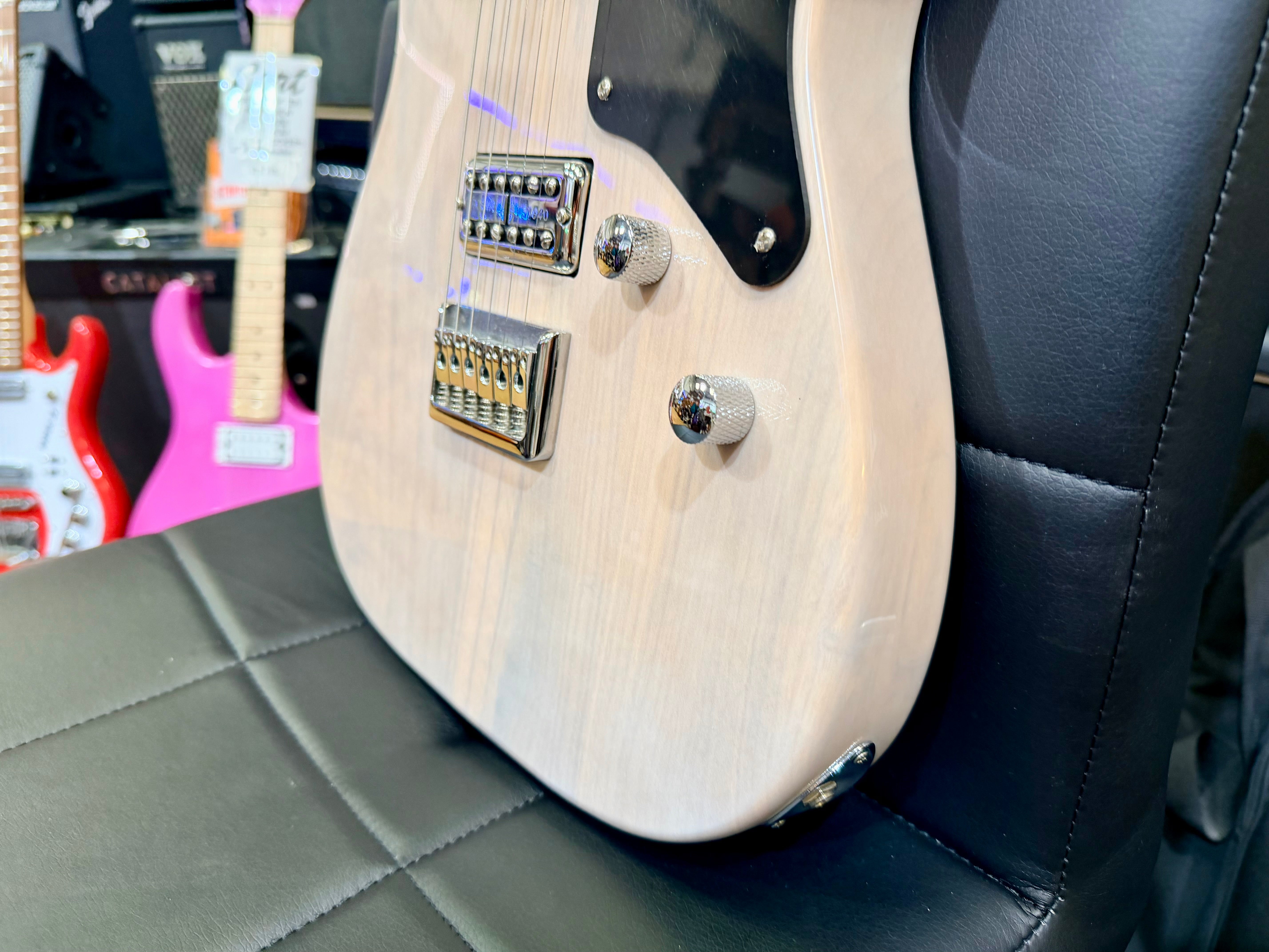 ✨ Harley Benton TE-90FLT VW Deluxe Series Vintage White~ Tele ‘Cabronita’ ✨