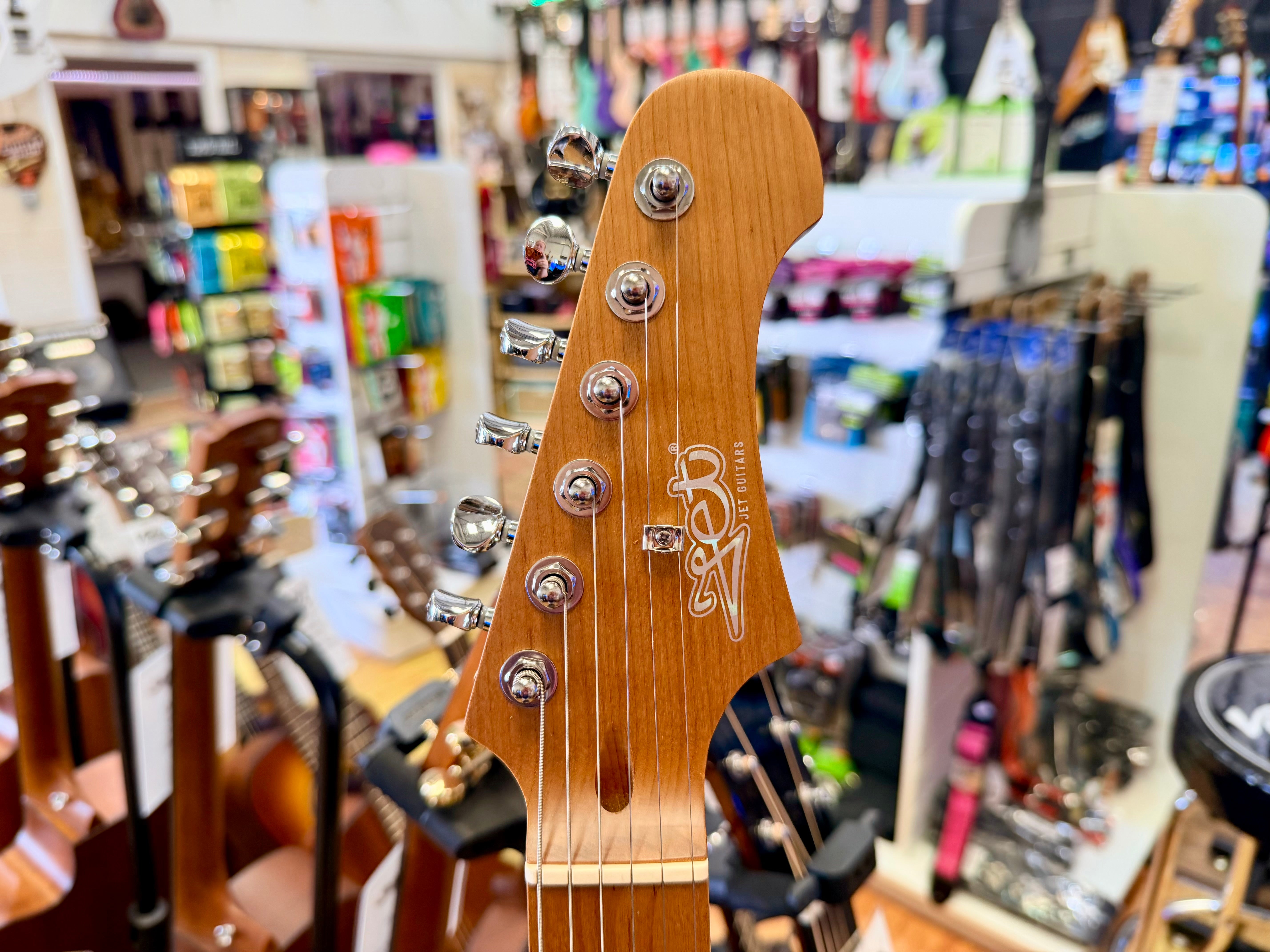 ⚡️NEW⚡️ JET JS-400 HSS Electric Guitar~ Vintage Yellow~ Strat~ 2026 Butterscotch
