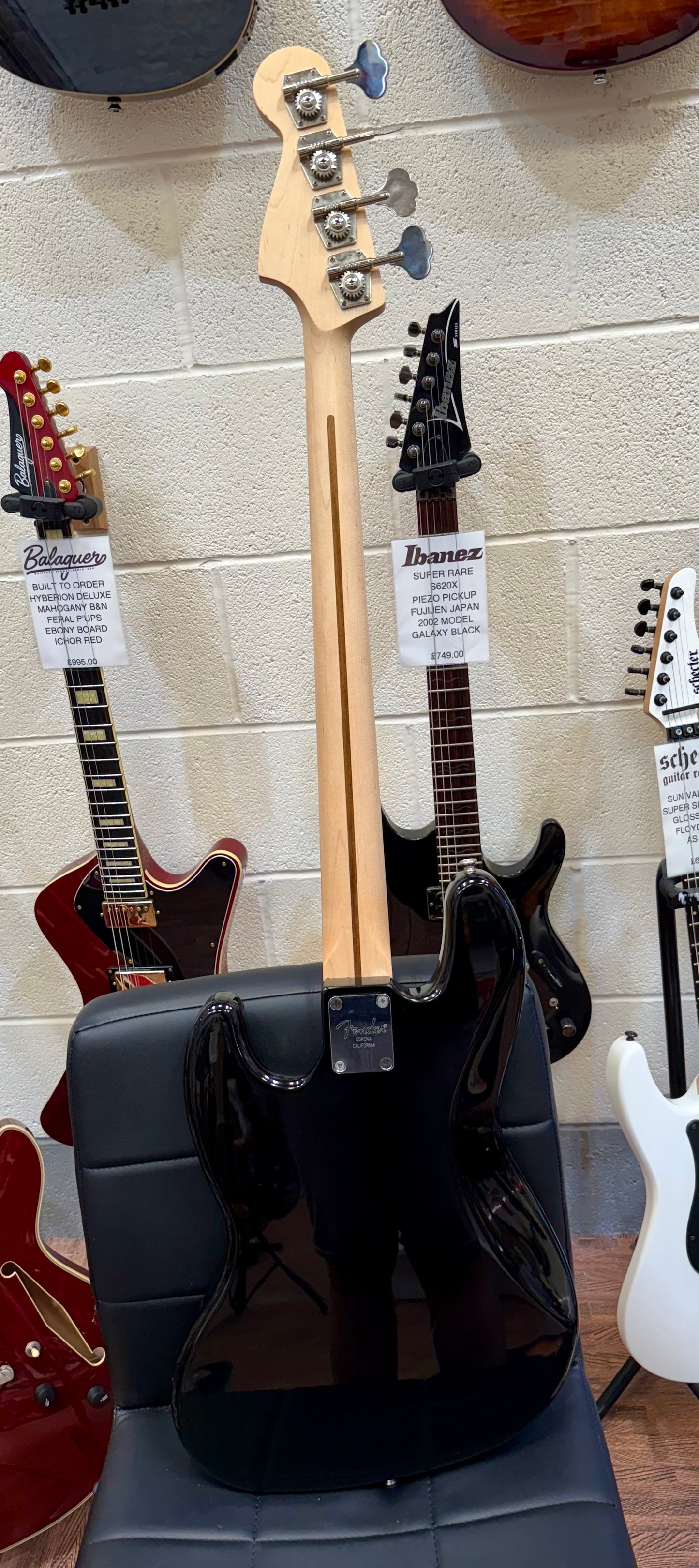 🎸 Fender Squier Classic Vibe '70s Jazz Bass~ Black~ Upgraded Neck 🎸