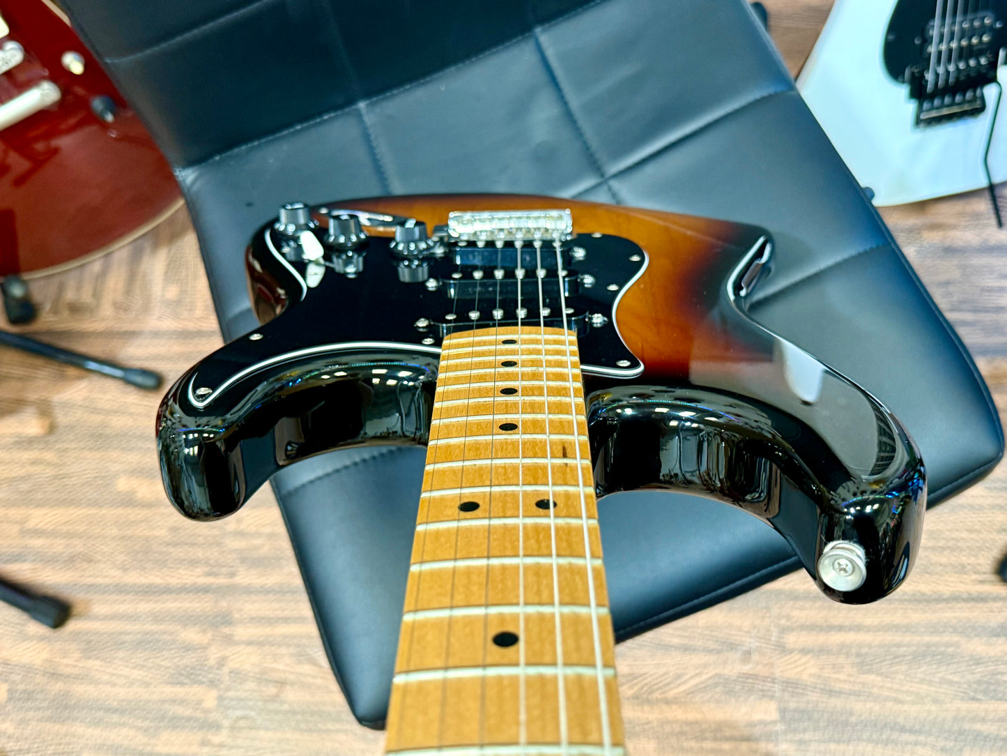 π2013π Fender Mexican Standard Stratocaster~ Brown Sunburst~ Lovely Condition!