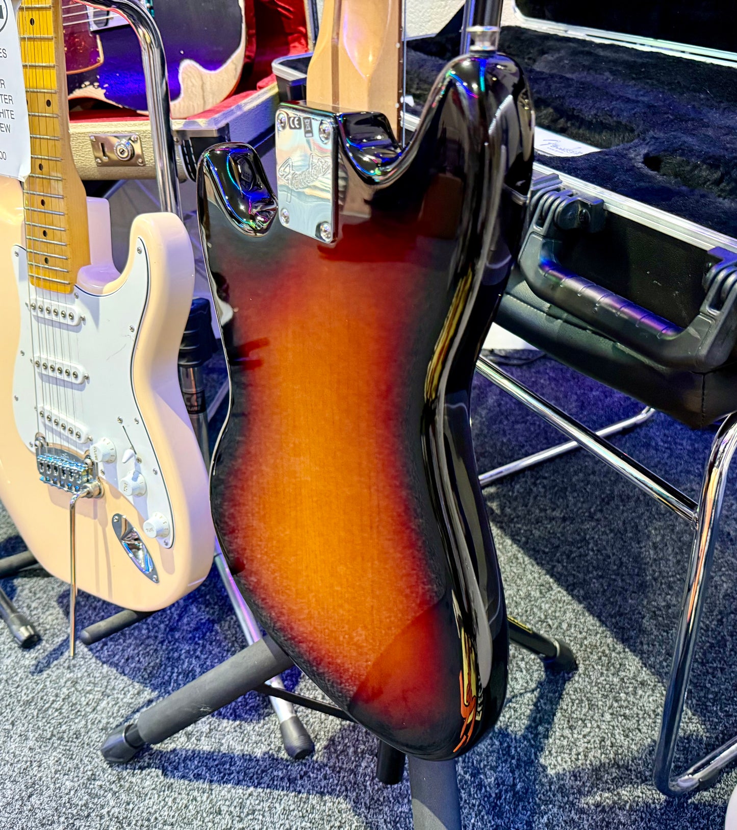 🔥2018 USA🔥 Fender American Performer Mustang~ 3-Color Sunburst~ Case & Docs!