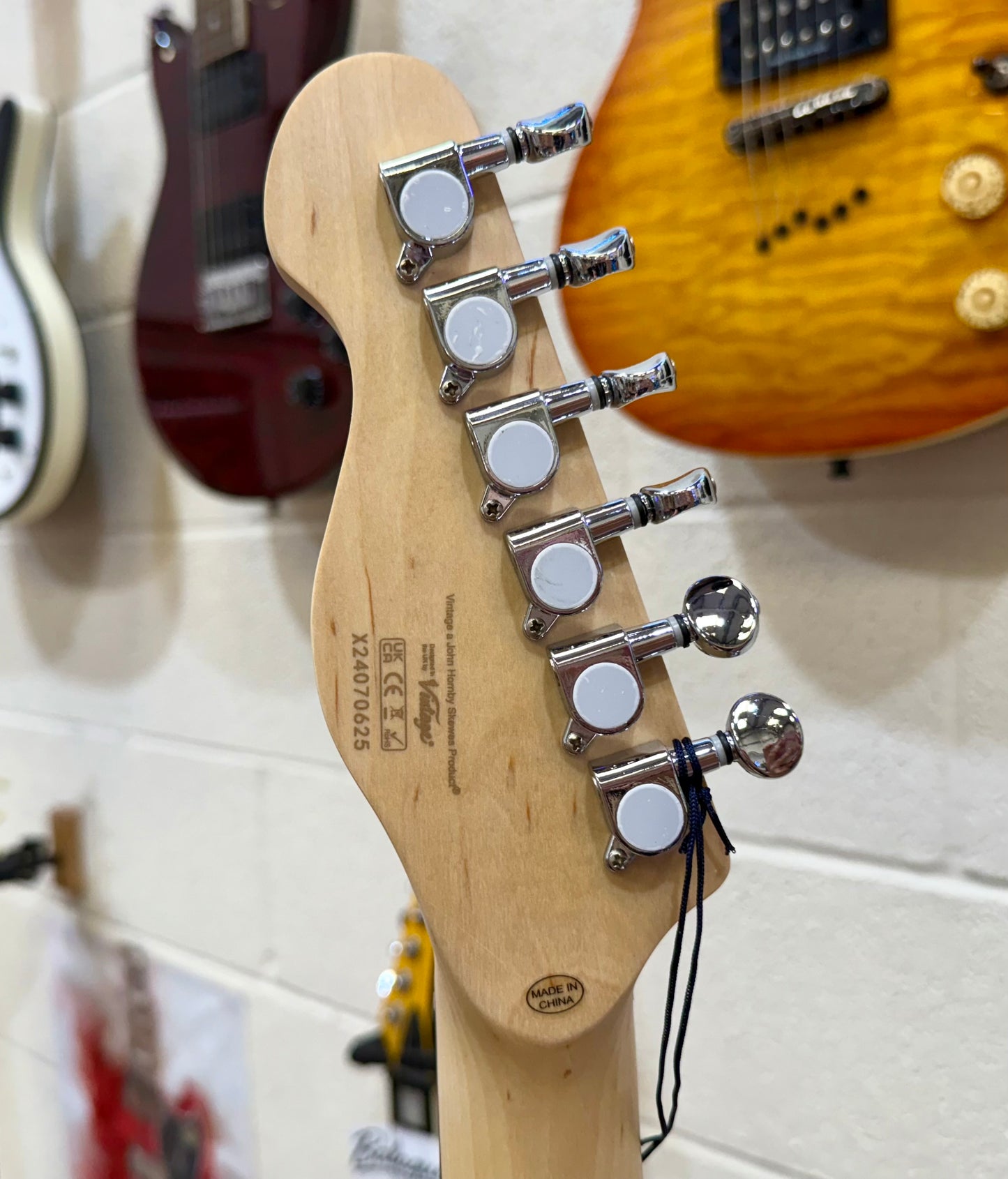 🌟BRAND NEW🌟 Vintage V20 Coaster Series Telecaster Guitar~ 3 Tone Sunburst!