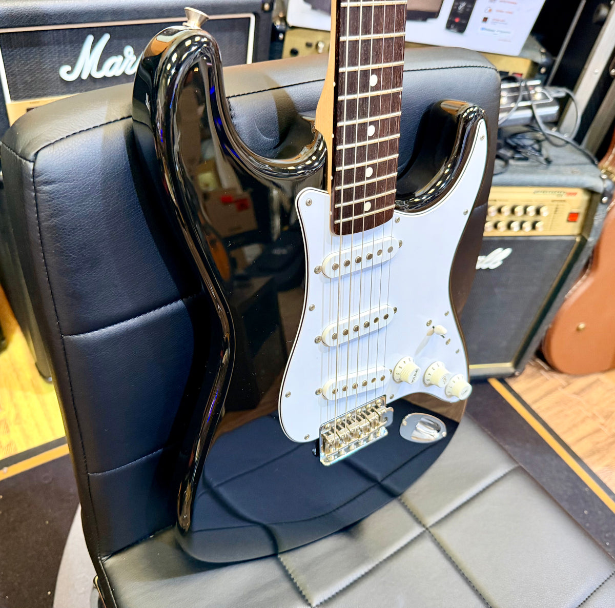 π―π΅2004π―π΅ Fender Japan ST-45 Stratocaster Black~ MIJ Rosewood Fingerboard!