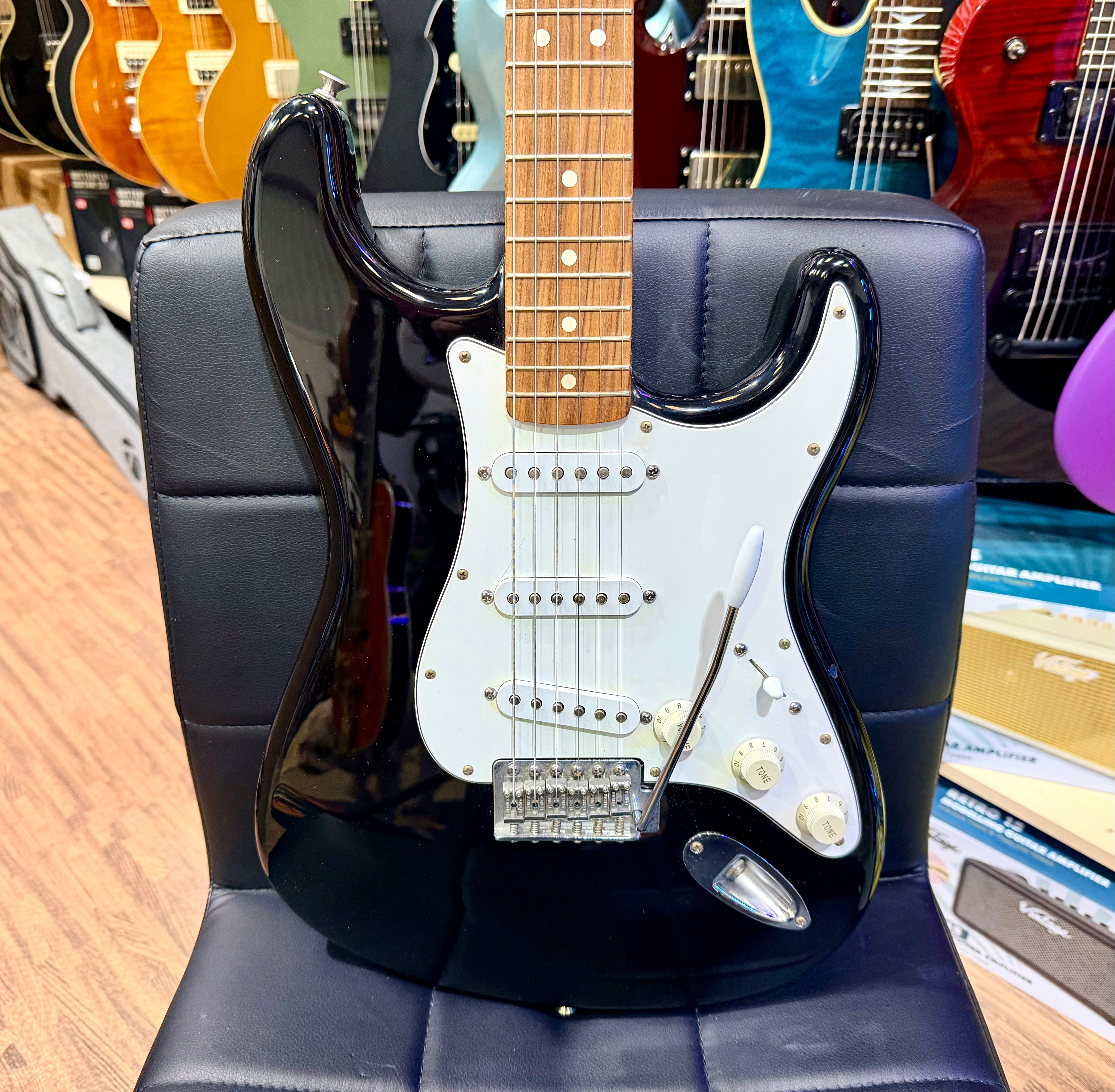 π2000π Fender Mexican Standard Stratocaster~ Classic Black Strat~ Rosewood~MIM