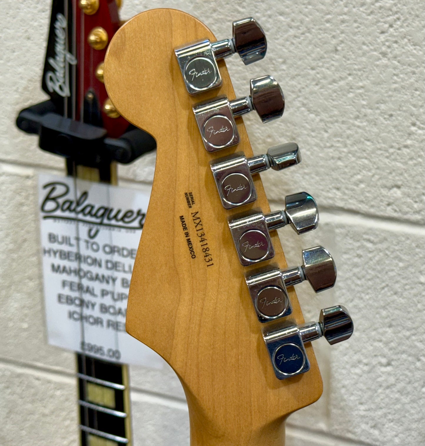 π2013π Fender Mexican Standard Stratocaster~ Brown Sunburst~ Lovely Condition!