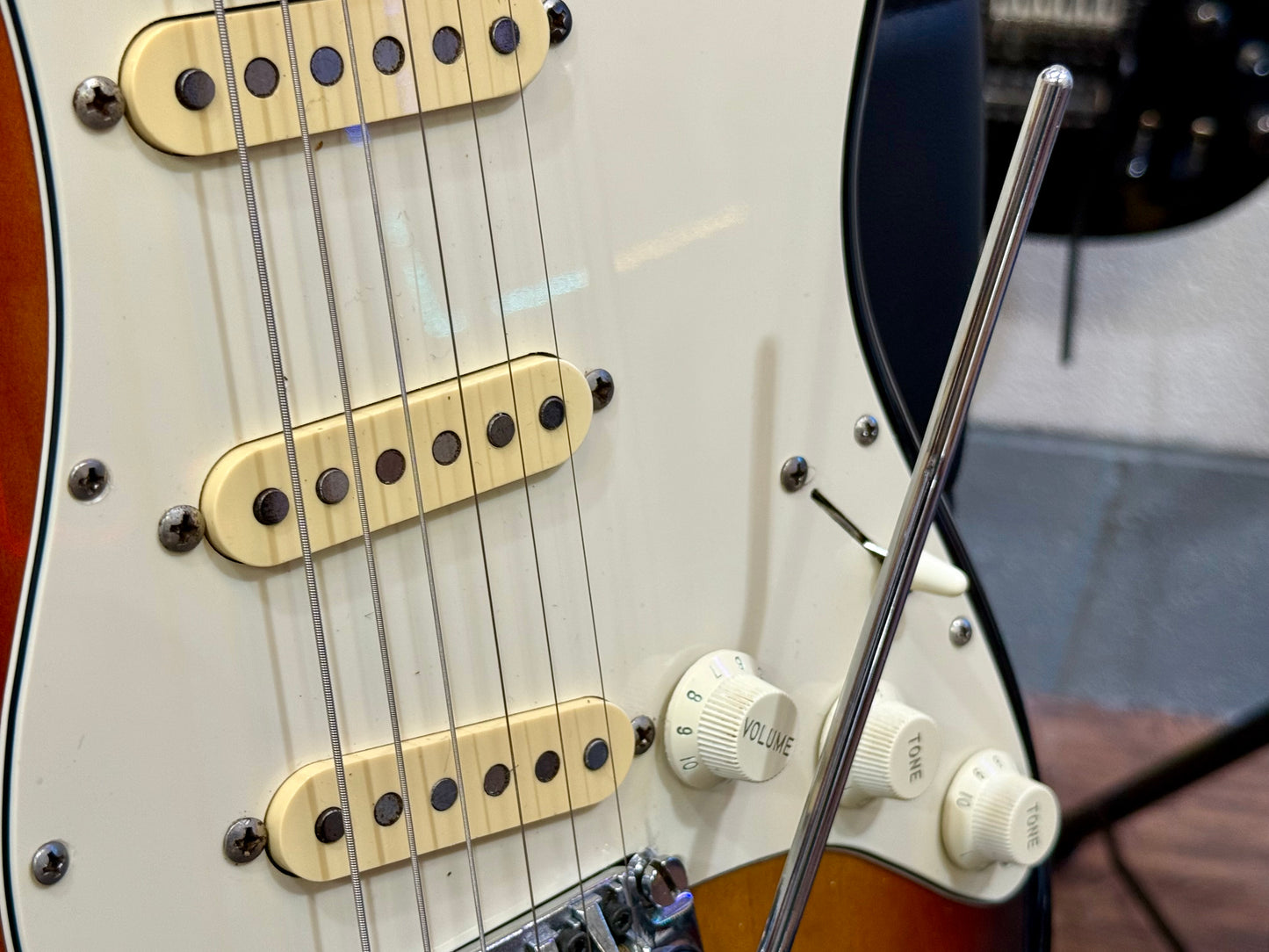 🔥 1985 MADE IN JAPAN 🔥 Fender Contemporary Stratocaster~ Japanese~ Sunburst!