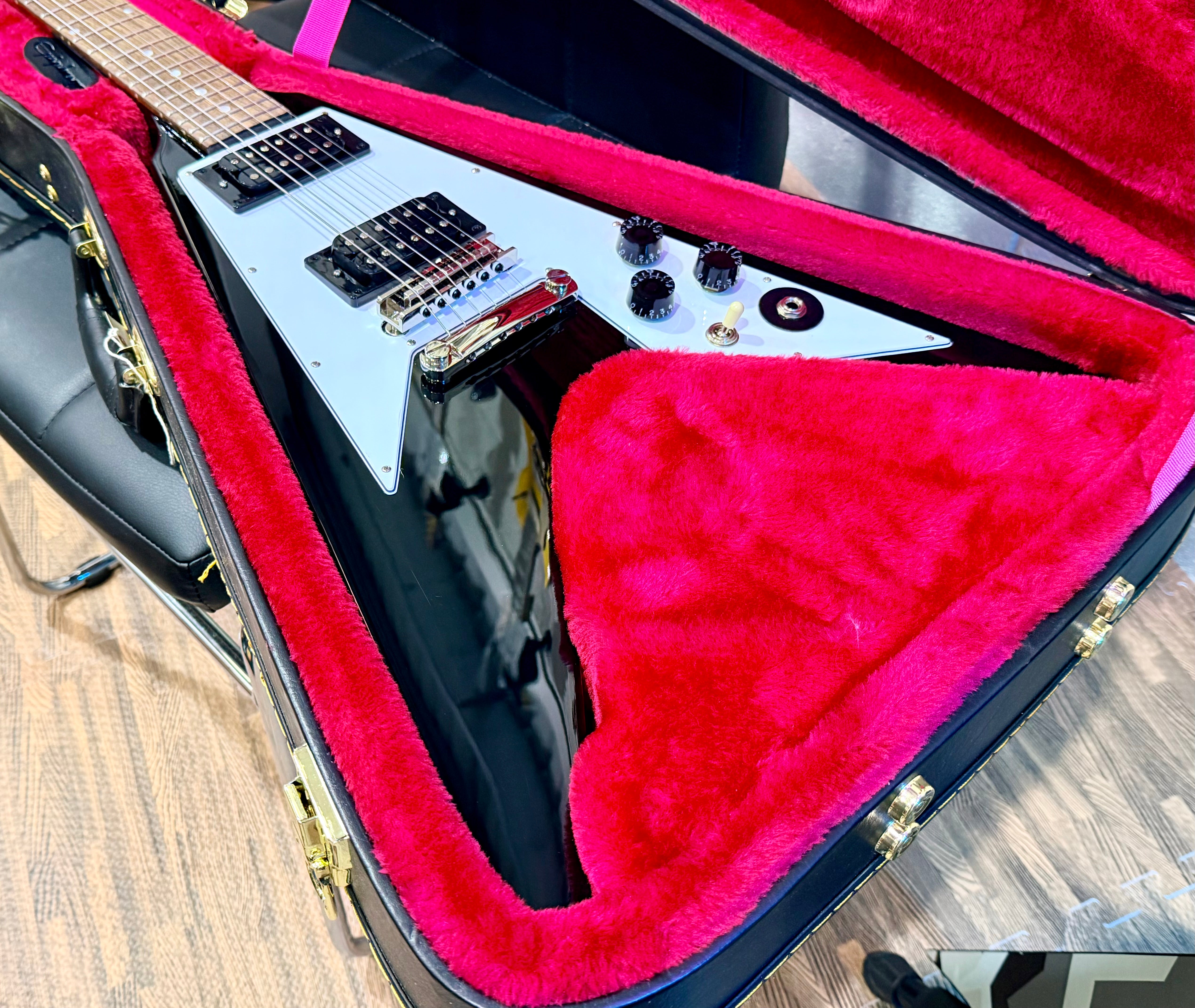 🔥MINT🔥 Epiphone Kirk Hammett 1979 Flying V Ebony~ Inspired By Gibson~ Hard Case