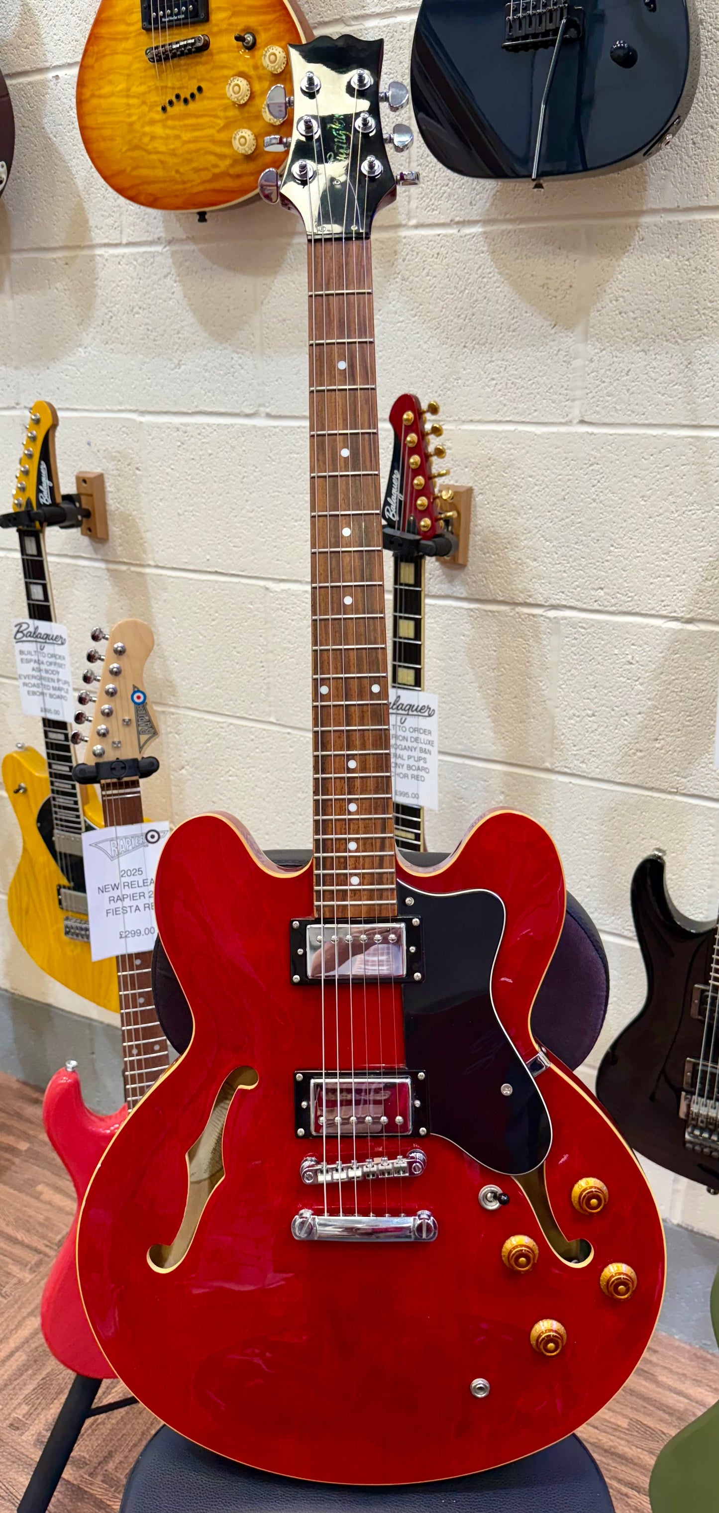 🎸LOVELY🎸 Tanglewood TH-502 CH~ Semi-Hollow Electric Guitar~ Cherry Red!