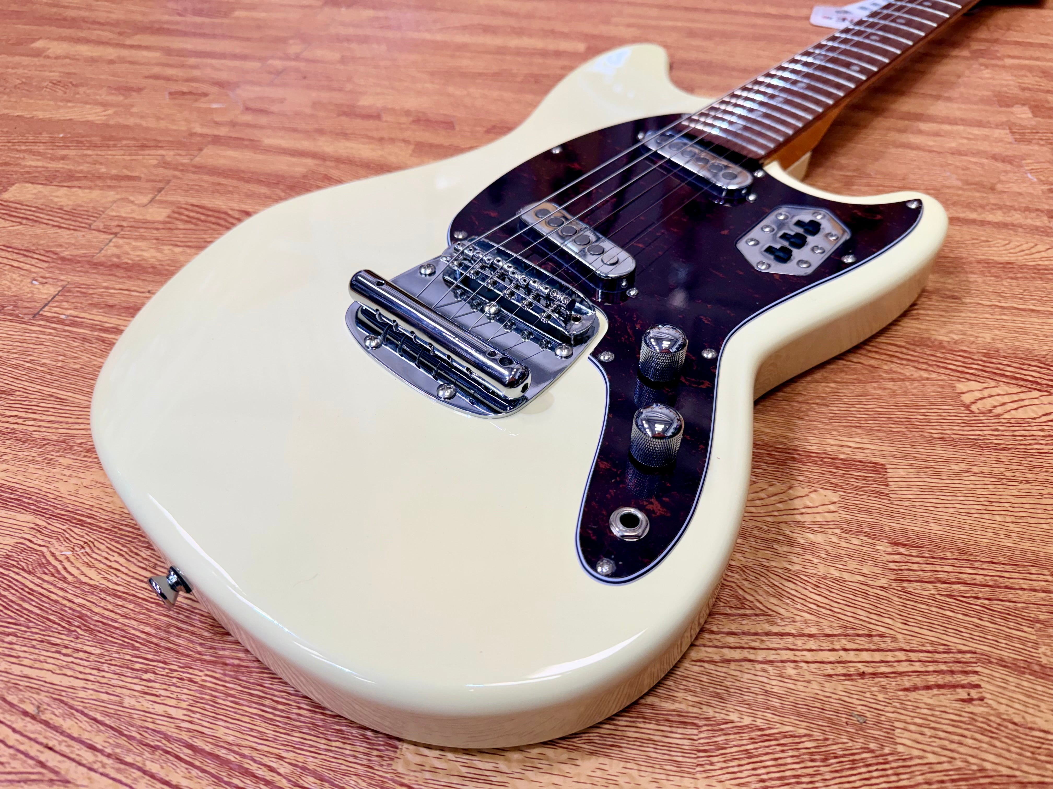 🔥NEW🔥 Vintage REVO Series 'Colt' SS Twin Electric Guitar ~ Vintage White!