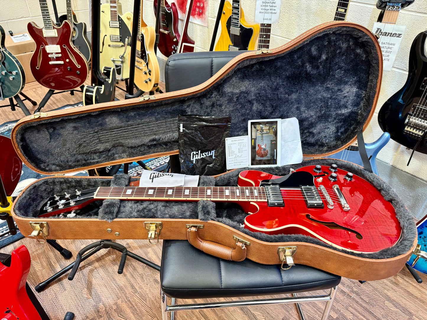 π2021 USA π Gibson ES-339 Figured Sixties Cherry~ Hollow-body~ Case & Candy!