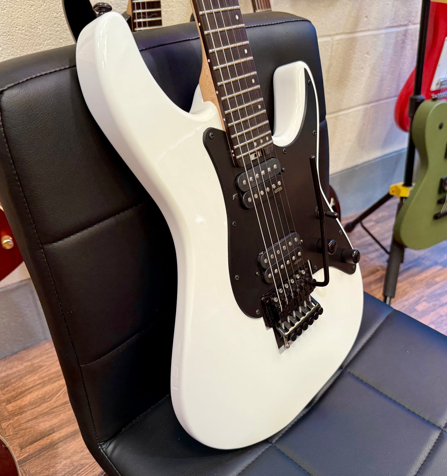 🔥2021🔥 Schecter Sun Valley Super Shredder FR~ Gloss White~ Floyd Rose!