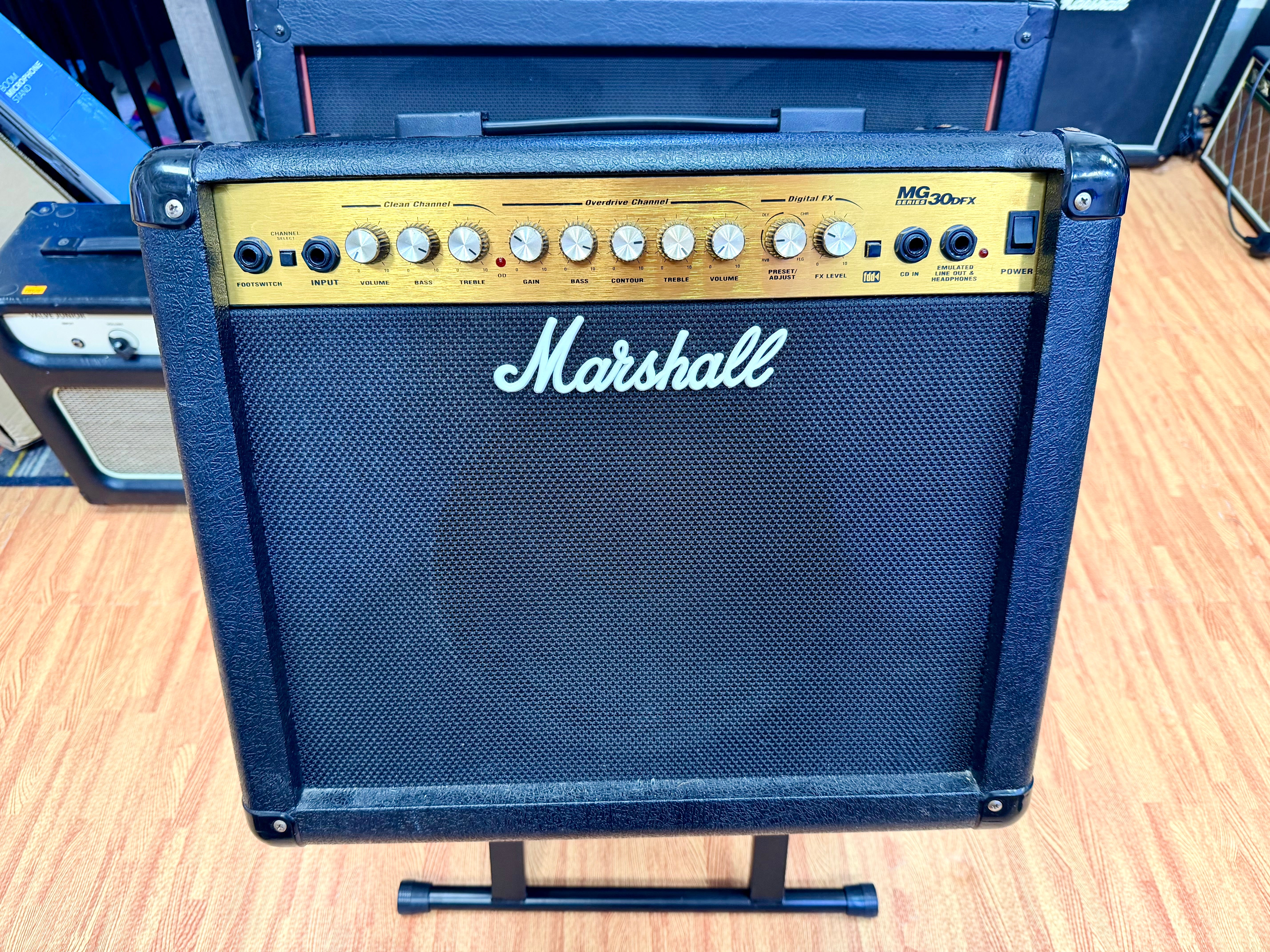 ๐ธ Marshall MG30DFX Guitar Combo Amplifier~ 30w Amp~ 10โ Speaker ๐ธ