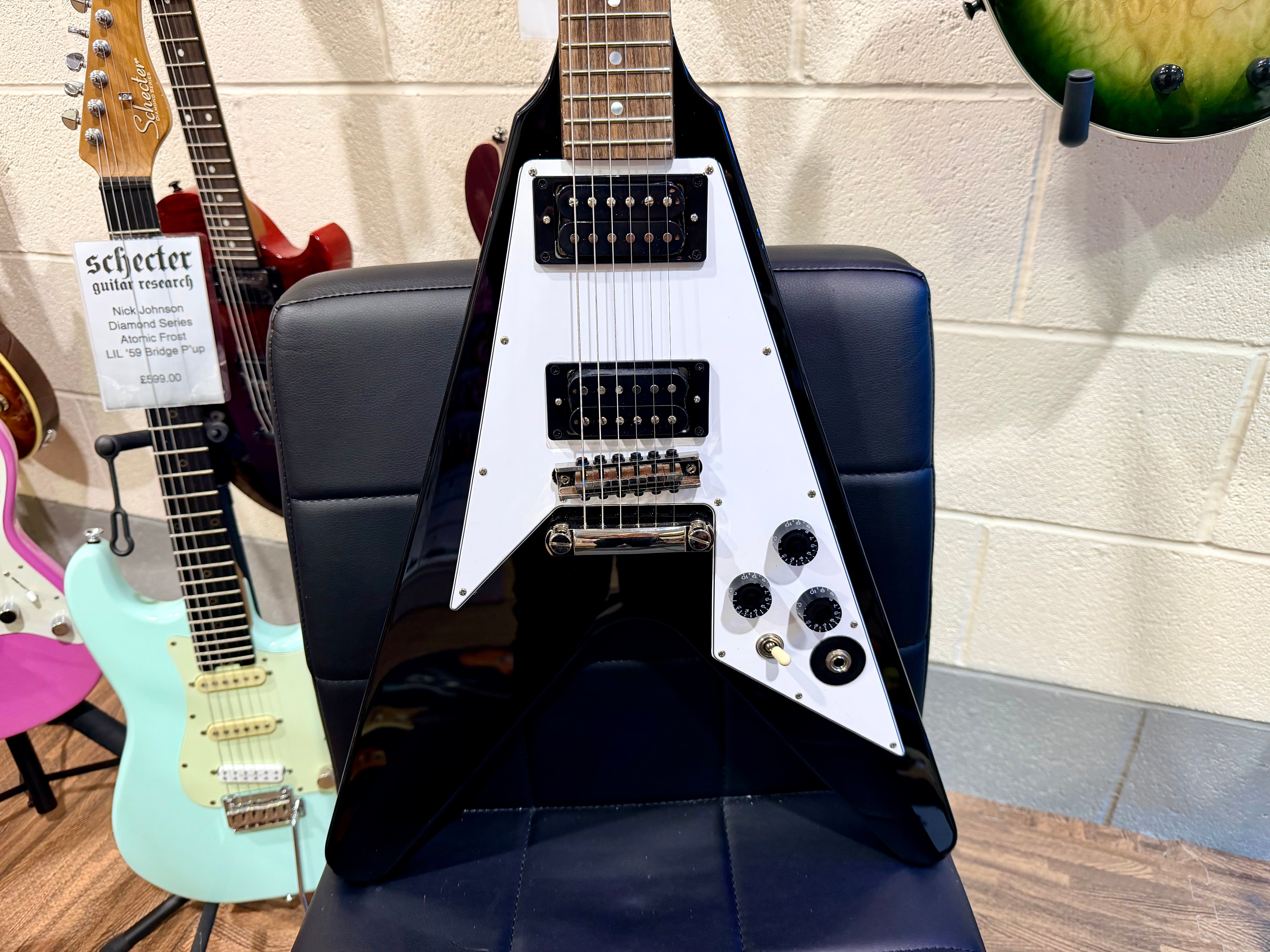 🔥MINT🔥 Epiphone Kirk Hammett 1979 Flying V Ebony~ Inspired By Gibson~ Hard Case