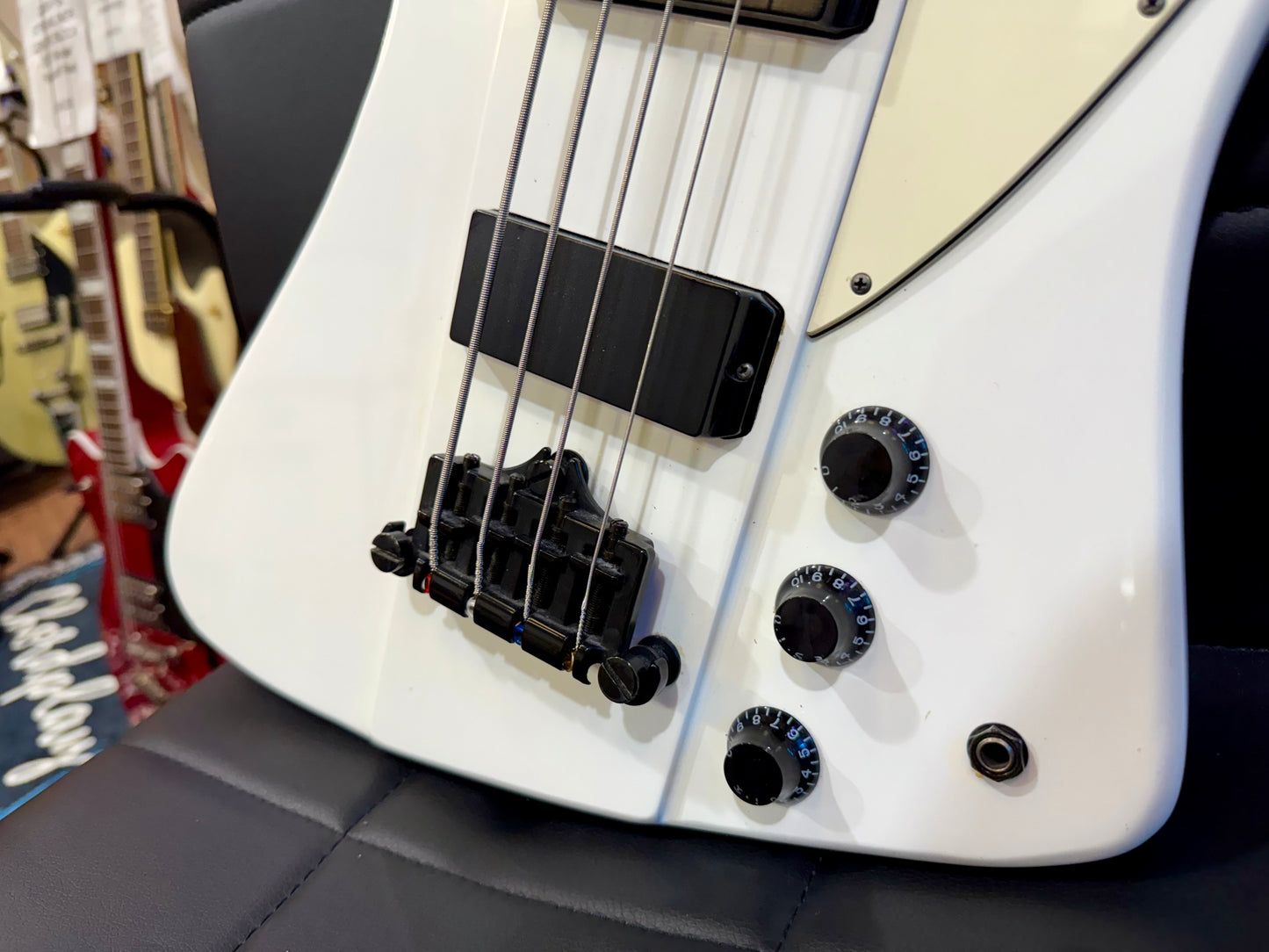 🔥RARE WHITE🔥 Epiphone Thunderbird T-Bird Bass~ Made In Korea~ 2007 Model!