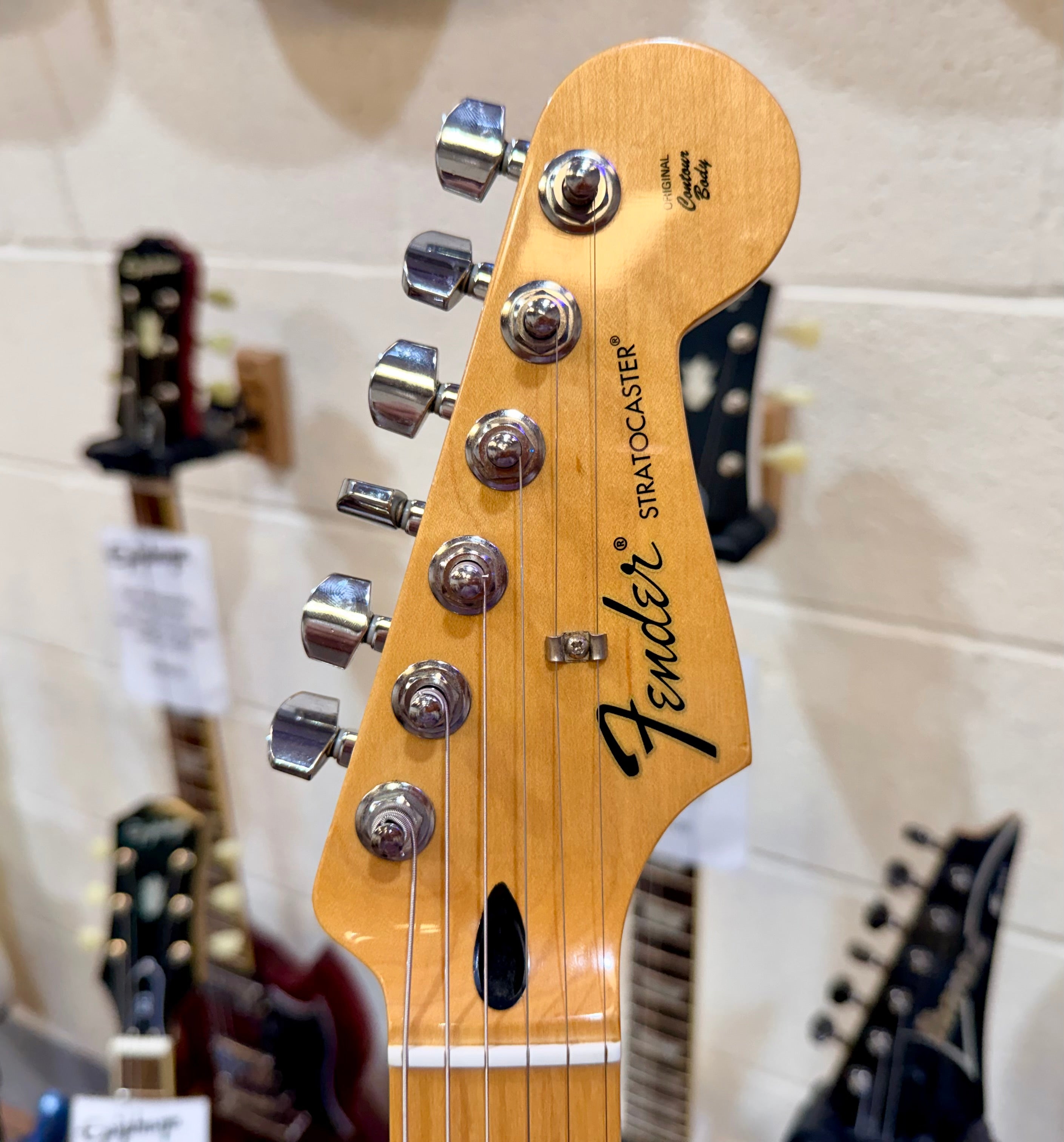 🌟2014🌟 Fender Standard Stratocaster~ Mexican Strat~ Arctic White~ Hard Case!