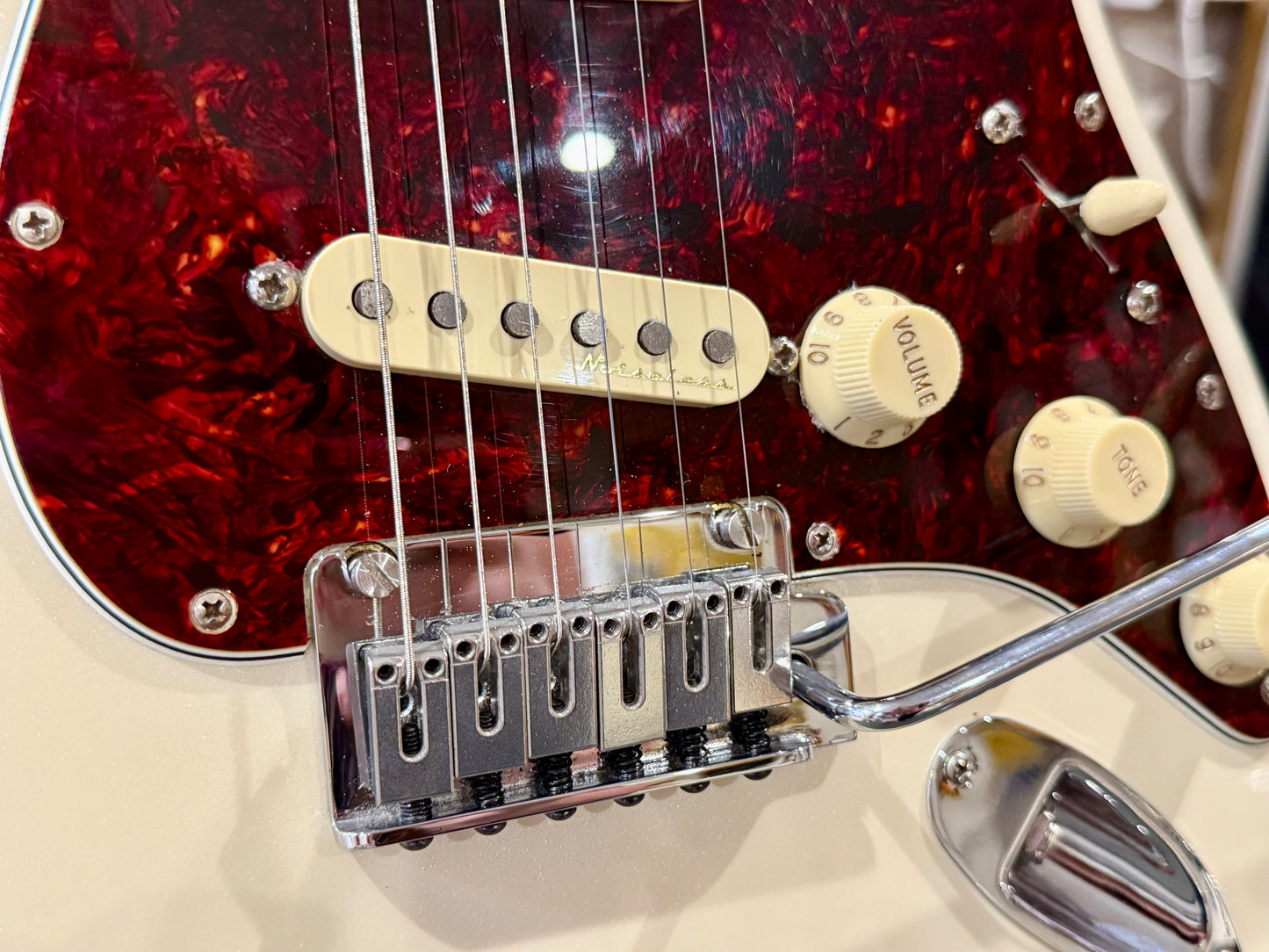 🌟2022🌟 Fender Player Plus Stratocaster~ Olympic Pearl White~ MIM~ Push/Pull!