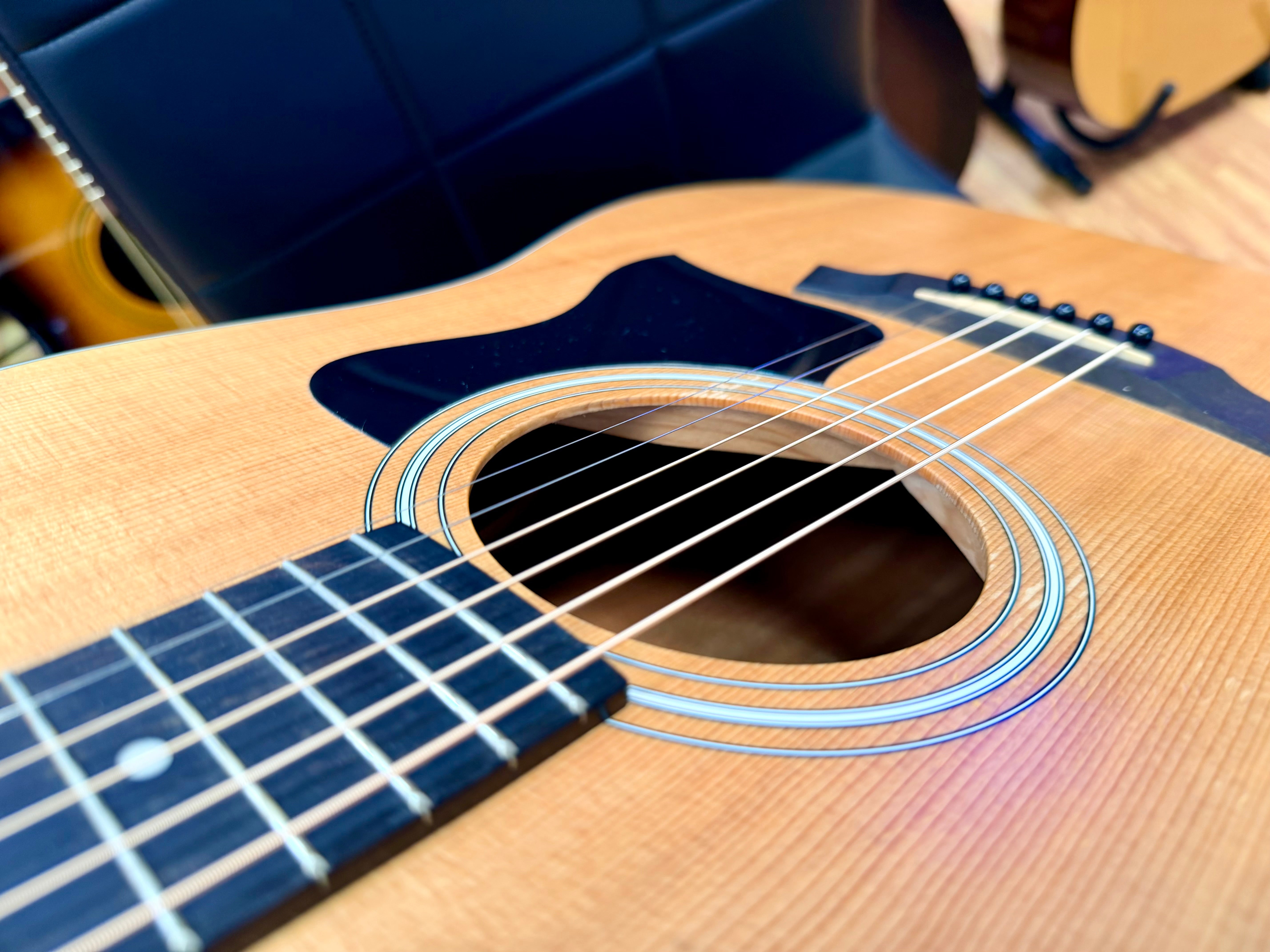 ✨2015✨ Taylor 110e Electro Acoustic~ ES2 Pickup~ Solid Sitka Top Dreadnought!