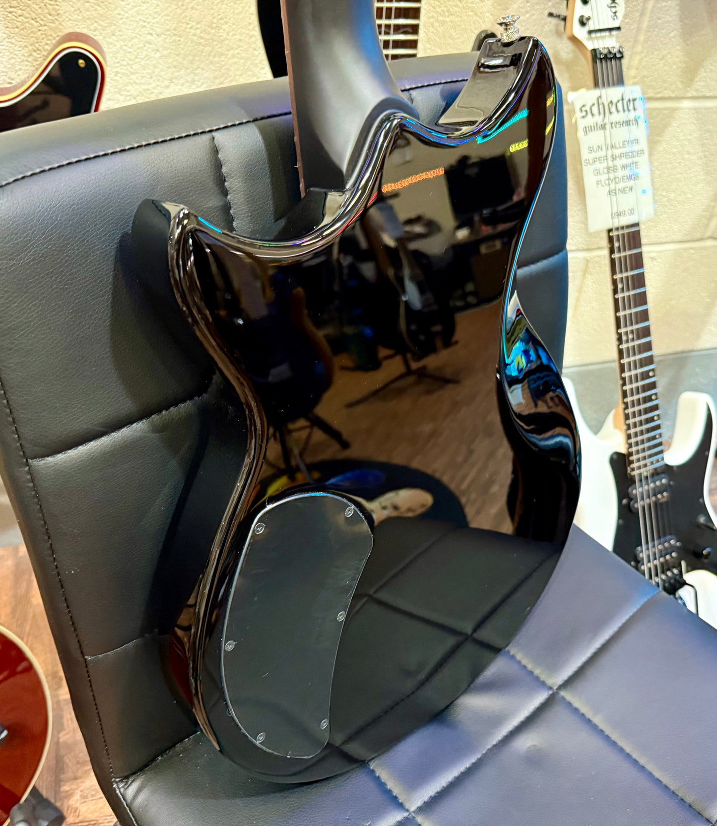 🌟BRAND NEW🌟 Yamaha Revstar Element RSE20~ Gloss Black~ Latest Model!