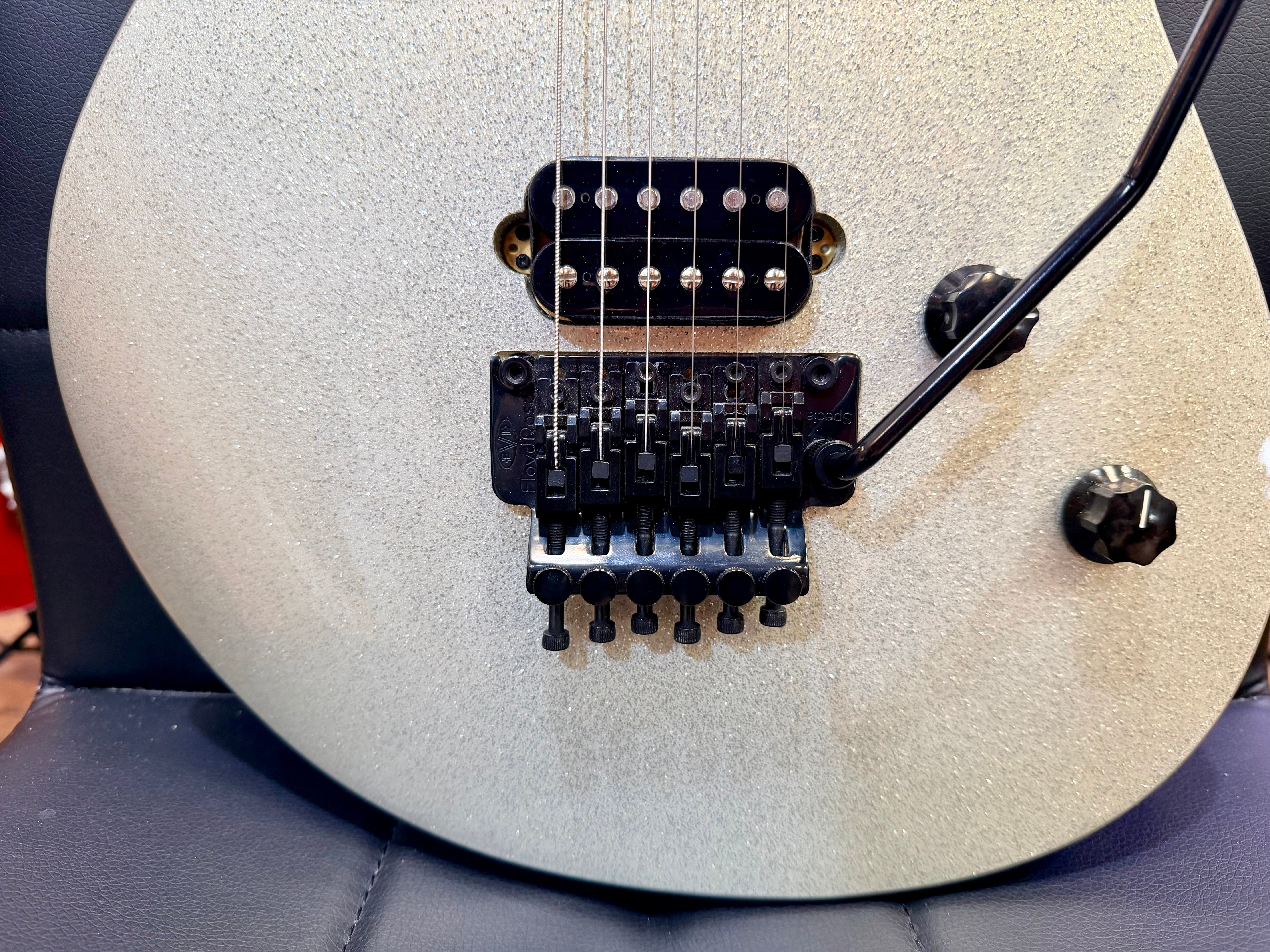 🔥2022🔥 EVH Wolfgang Standard Silver Sparkle~ Floyd Rose~ Roasted Maple~ MINT!