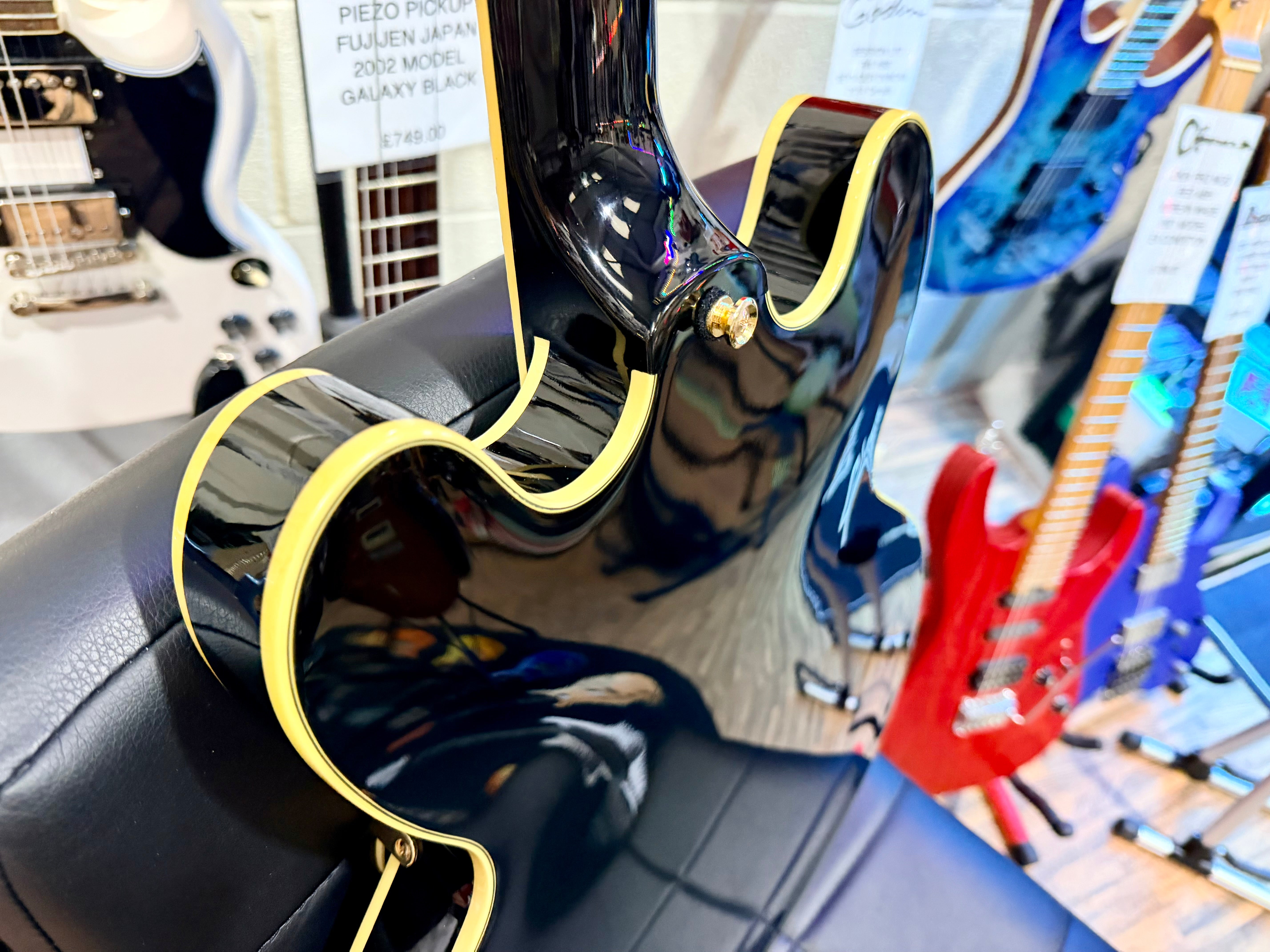 🔥MINT🔥 Epiphone B.B. King Lucille Guitar~ 2016~ Ebony Black~ Semi-Hollowbody!