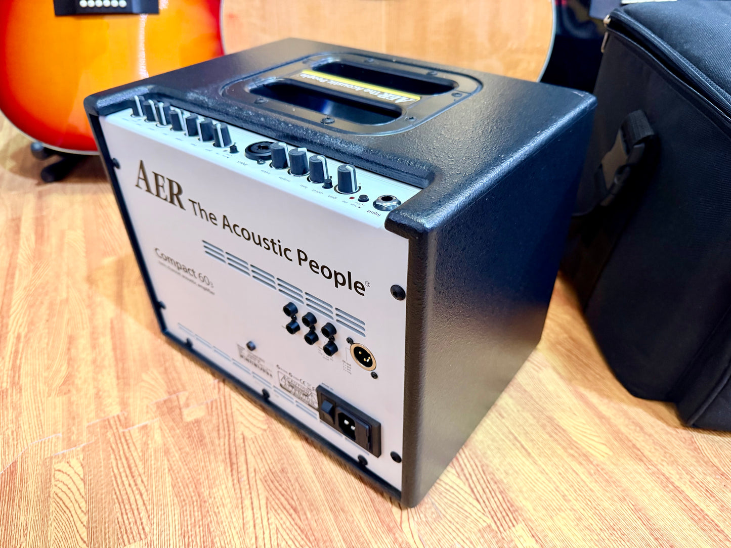 🎸 AER Compact 60 MK3 III 60/3 Acoustic Amp Guitar Combo Amplifier + Gig Bag 🎸