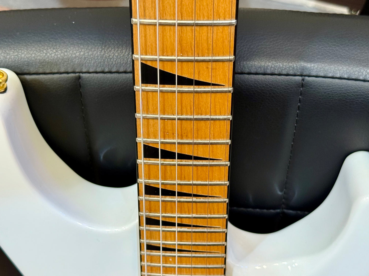 🌟JAPAN 2000’s🌟 Jackson Dinky DK2M~ Snow White~ Floyd Rose~ Seymour Duncan!