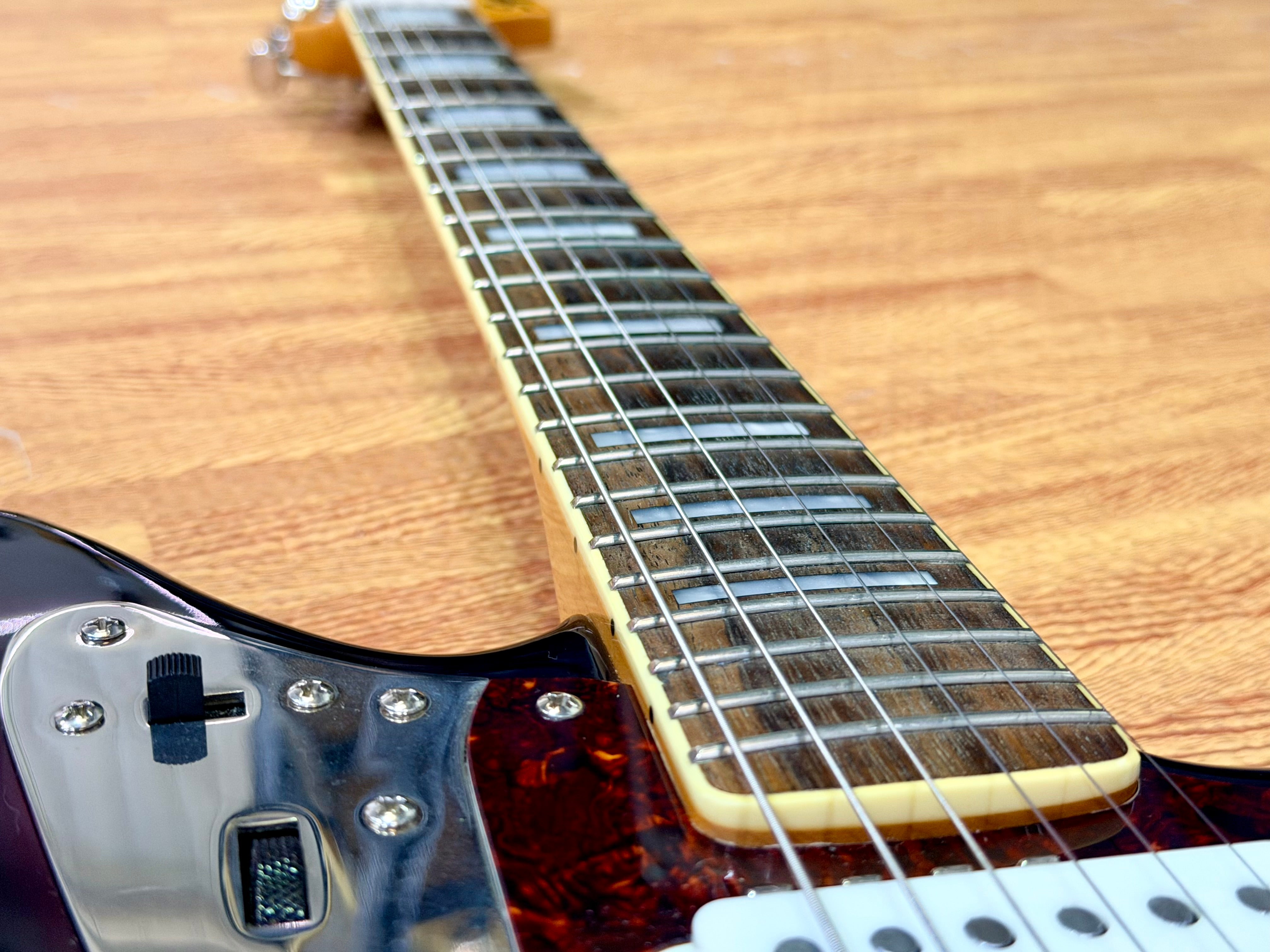 ✨2019✨ Fender Squier Classic Vibe '70s Jaguar~ 3-Tone Sunburst~ Electric Guitar
