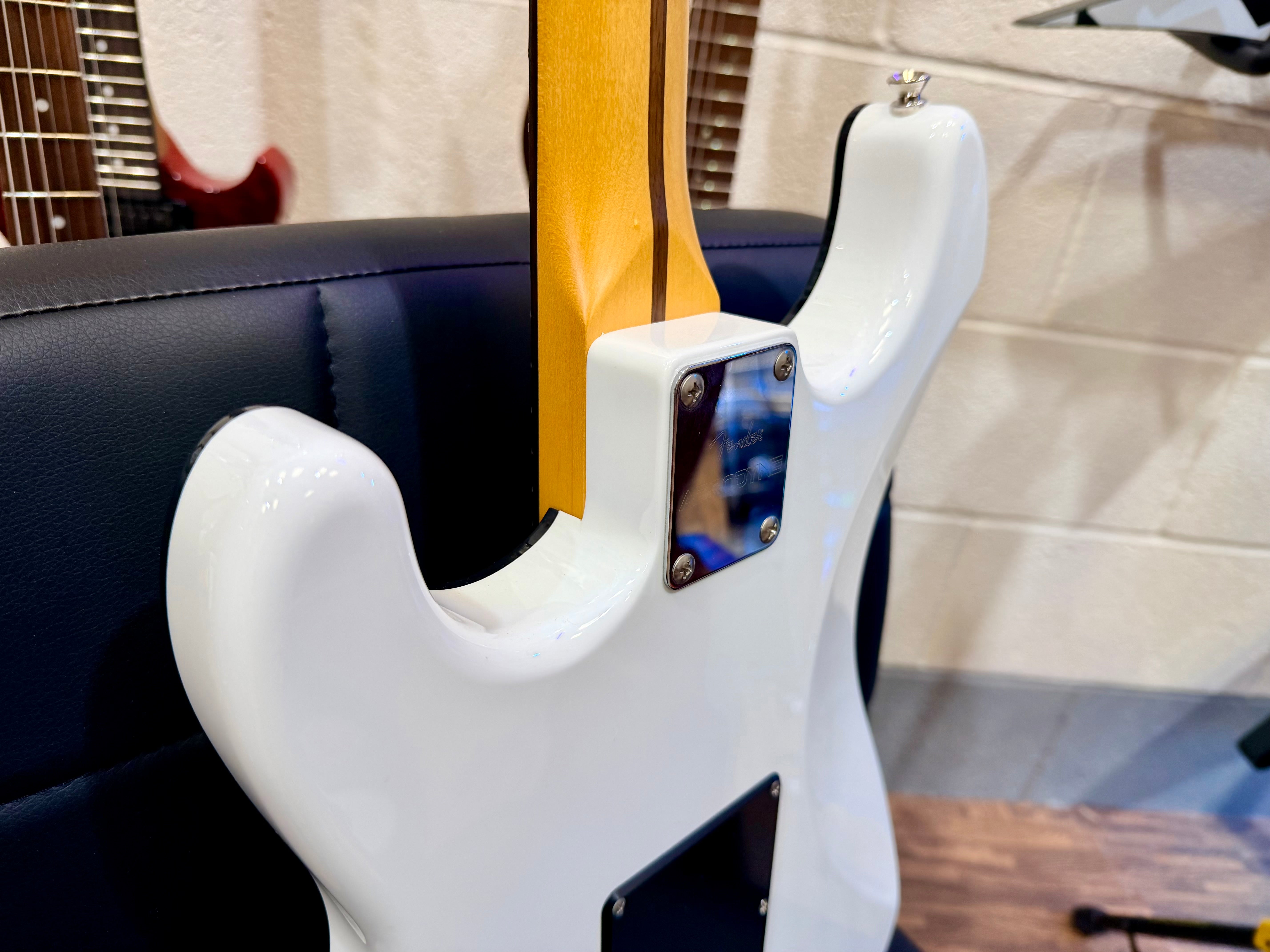 🔥MINT🔥 Fender Aerodyne Special Stratocaster~ Bright White~ 2022 Made In Japan!