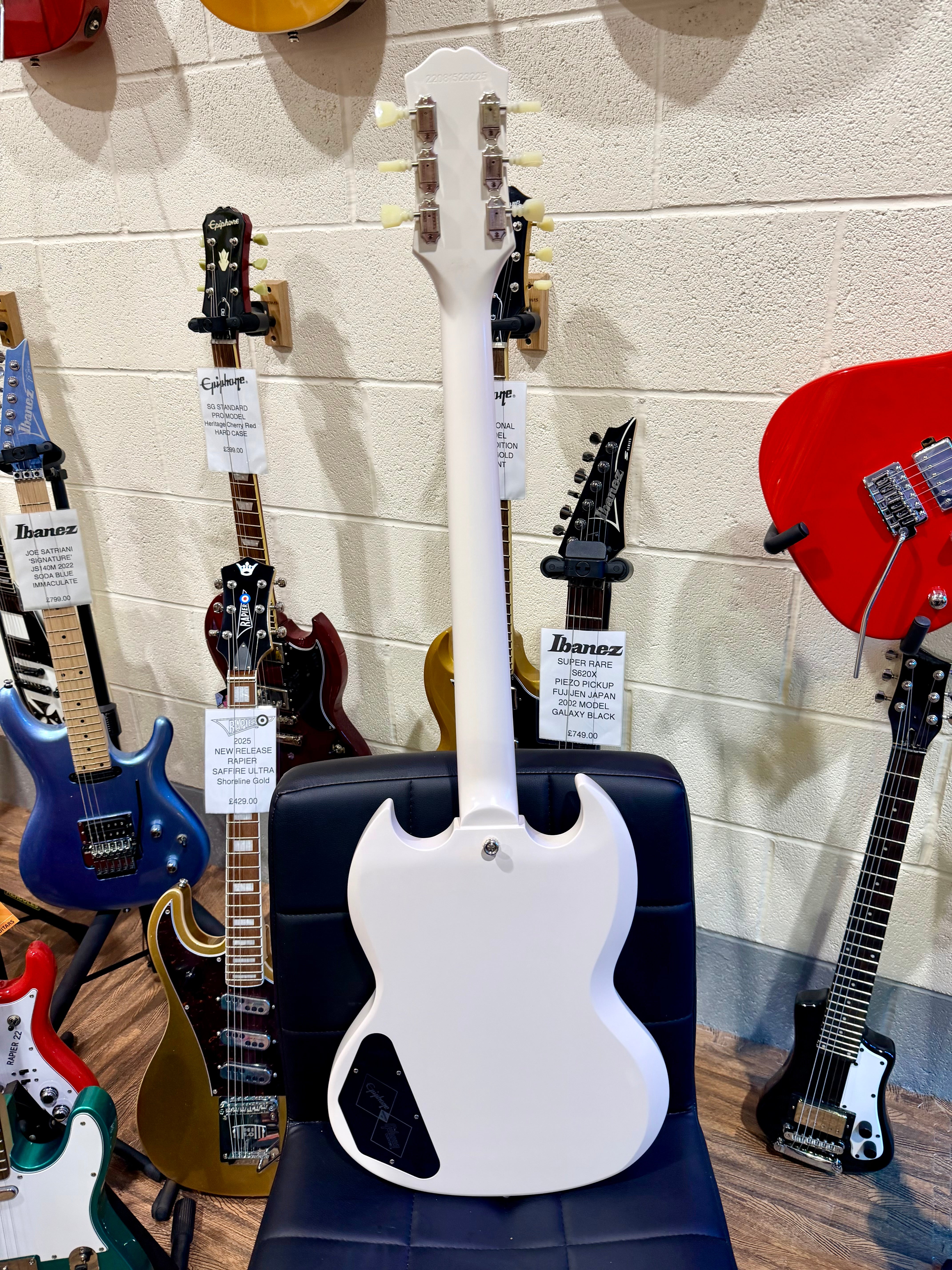 🌟2022🌟 Epiphone 1961 Les Paul SG Standard~ Aged Classic White~ ‘61 + Hard Case