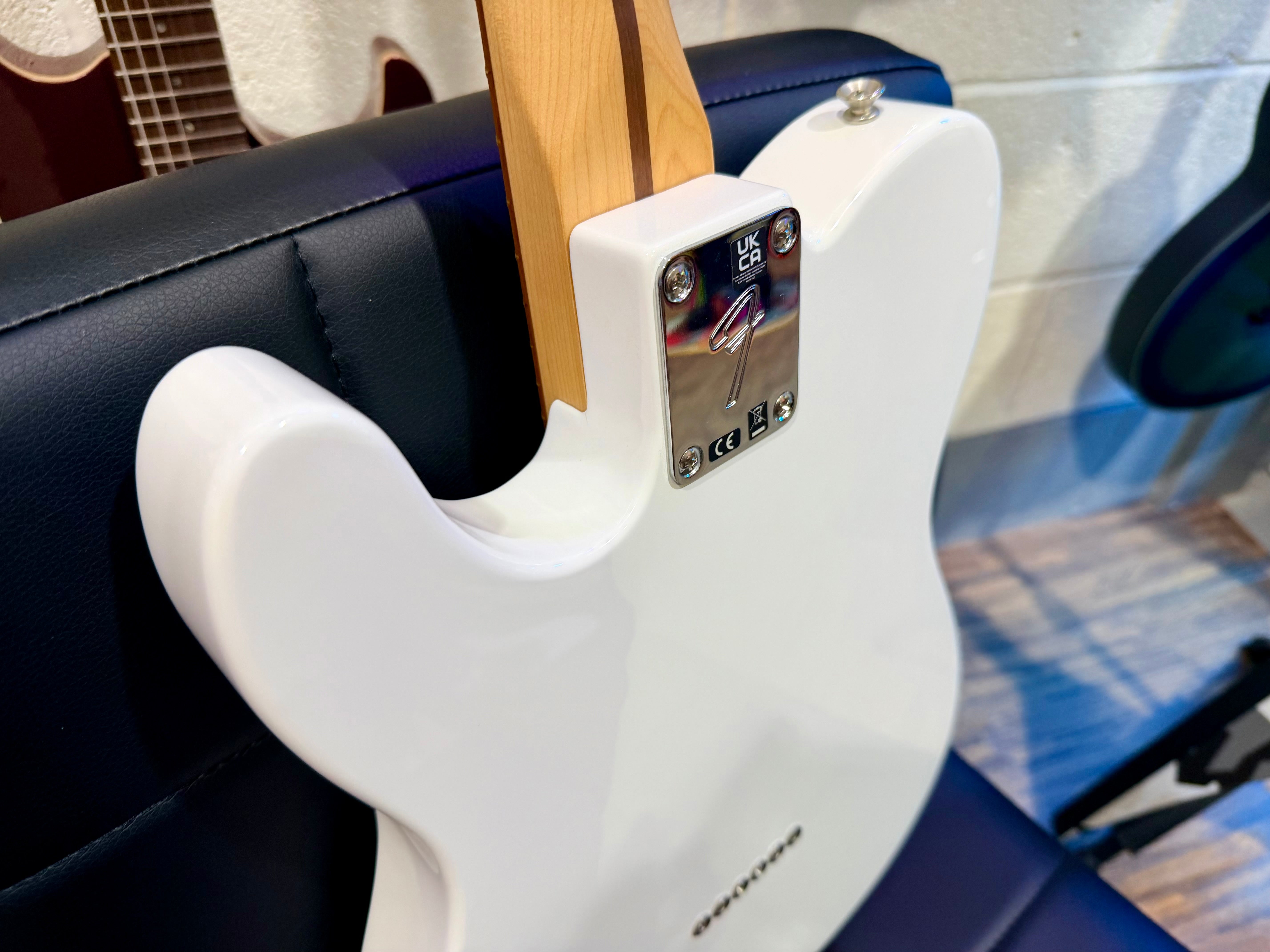 🌟MINT 2021🌟 Fender Player Telecaster Pau Ferro~Polar White~ Mexican MIM Tele