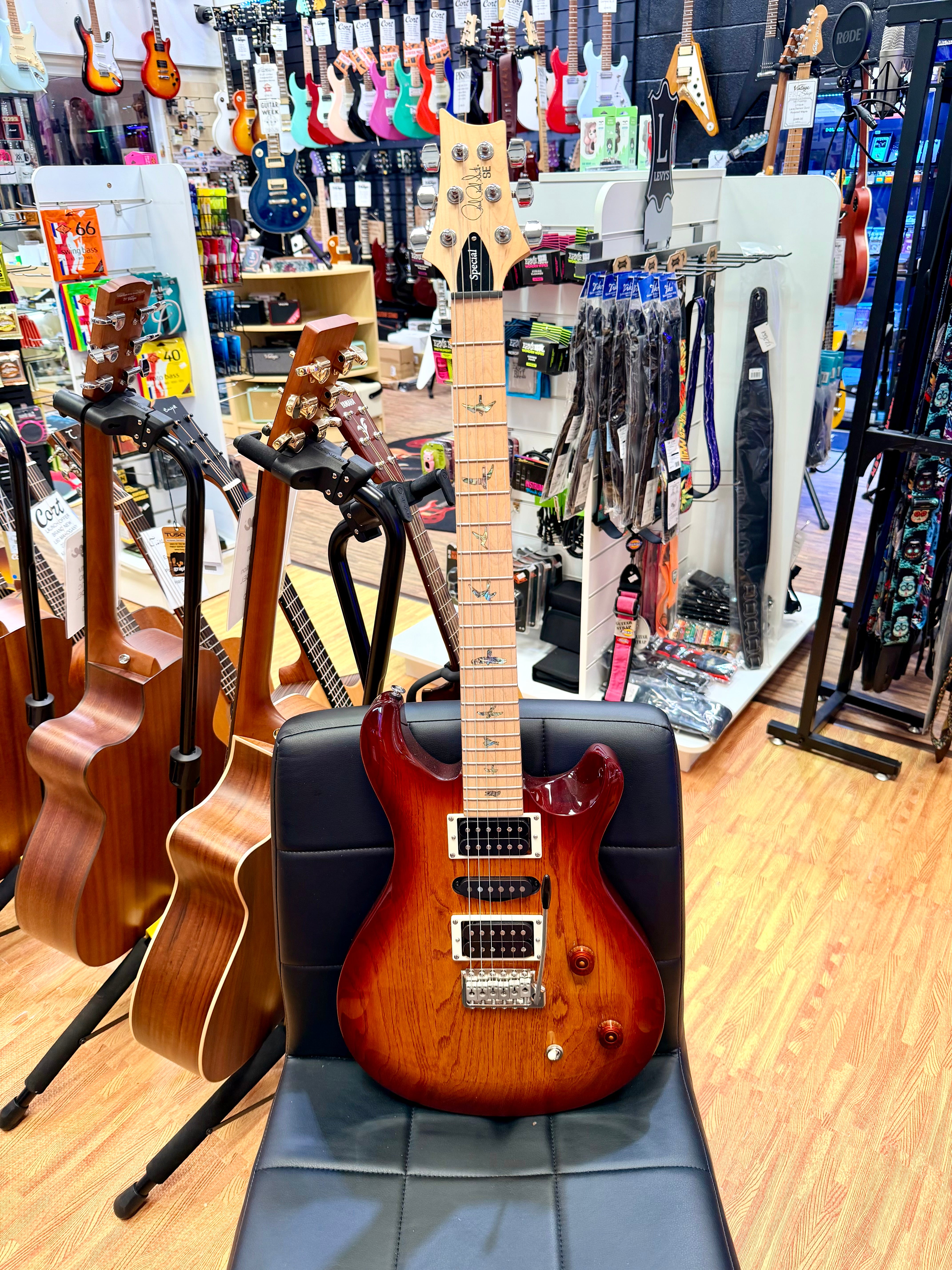 🔥EX-DEMO🔥 PRS SE Swamp Ash Special 2023 Vintage Sunburst~ Maple Neck ~ Gig Bag