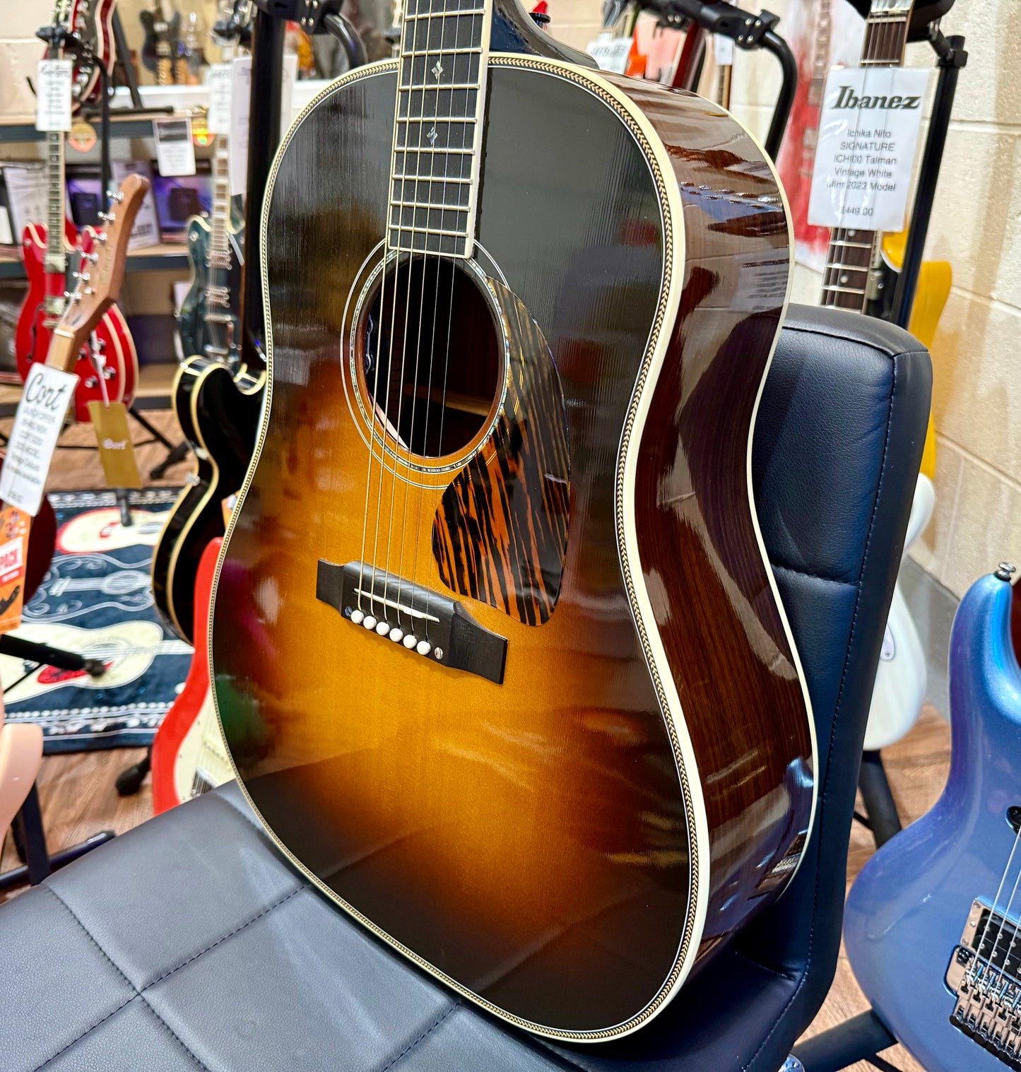 🔥2017 USA🔥 Gibson J45 Custom Electro Acoustic Guitar~ Hard Case~ REPAIRED!