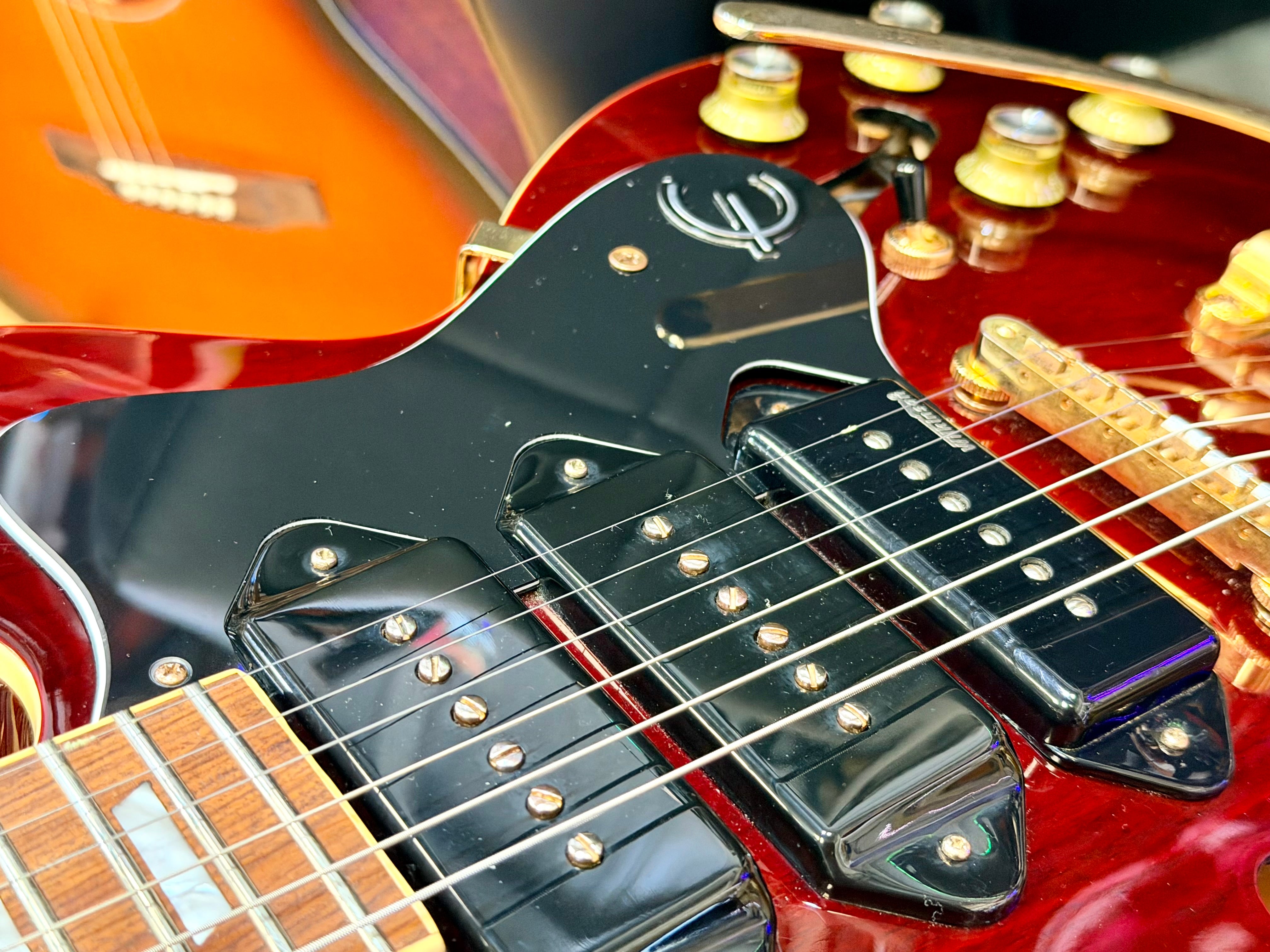 ✨2018✨ Epiphone Riviera Custom P93 Wine Red Bigsby P90 + New Gator Hard Case!
