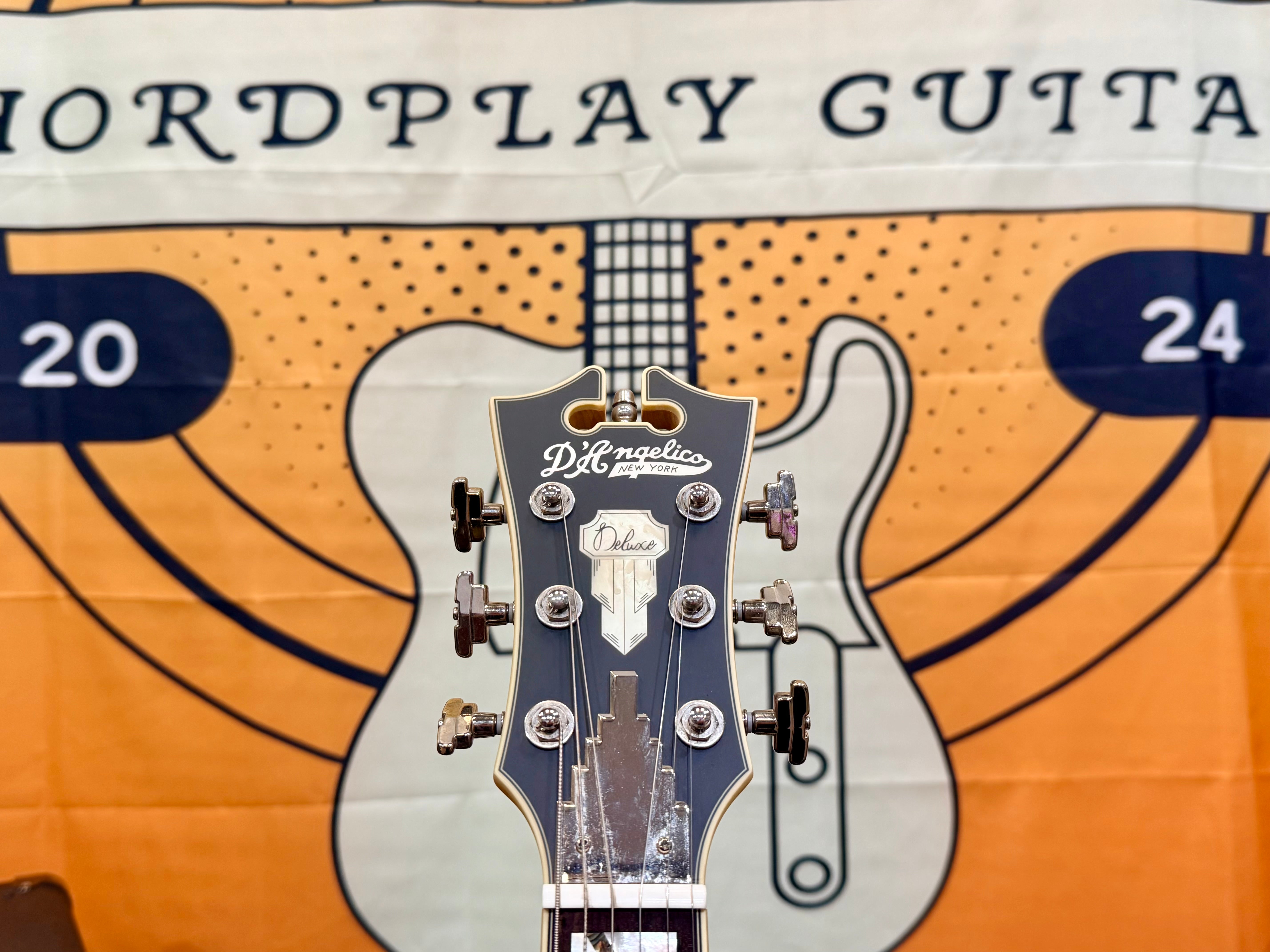 ✨1/50✨ D'Angelico Deluxe Bedford SH Limited Edition Matte Wine Semi Hollow!