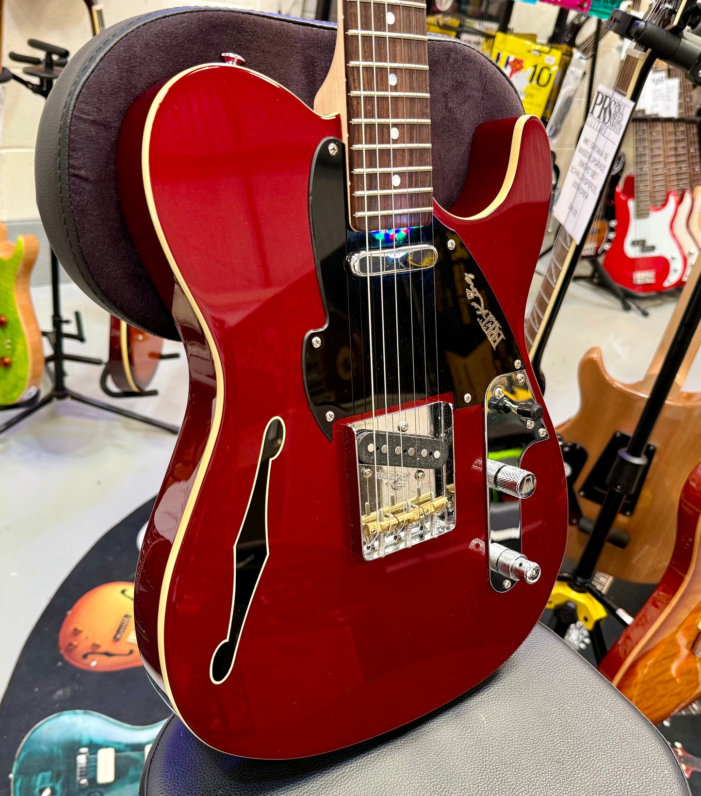 🎸 Fret-King Country Squire Stealth~ Candy Apple Red~ Telecaster Shape~ 2022 🎸