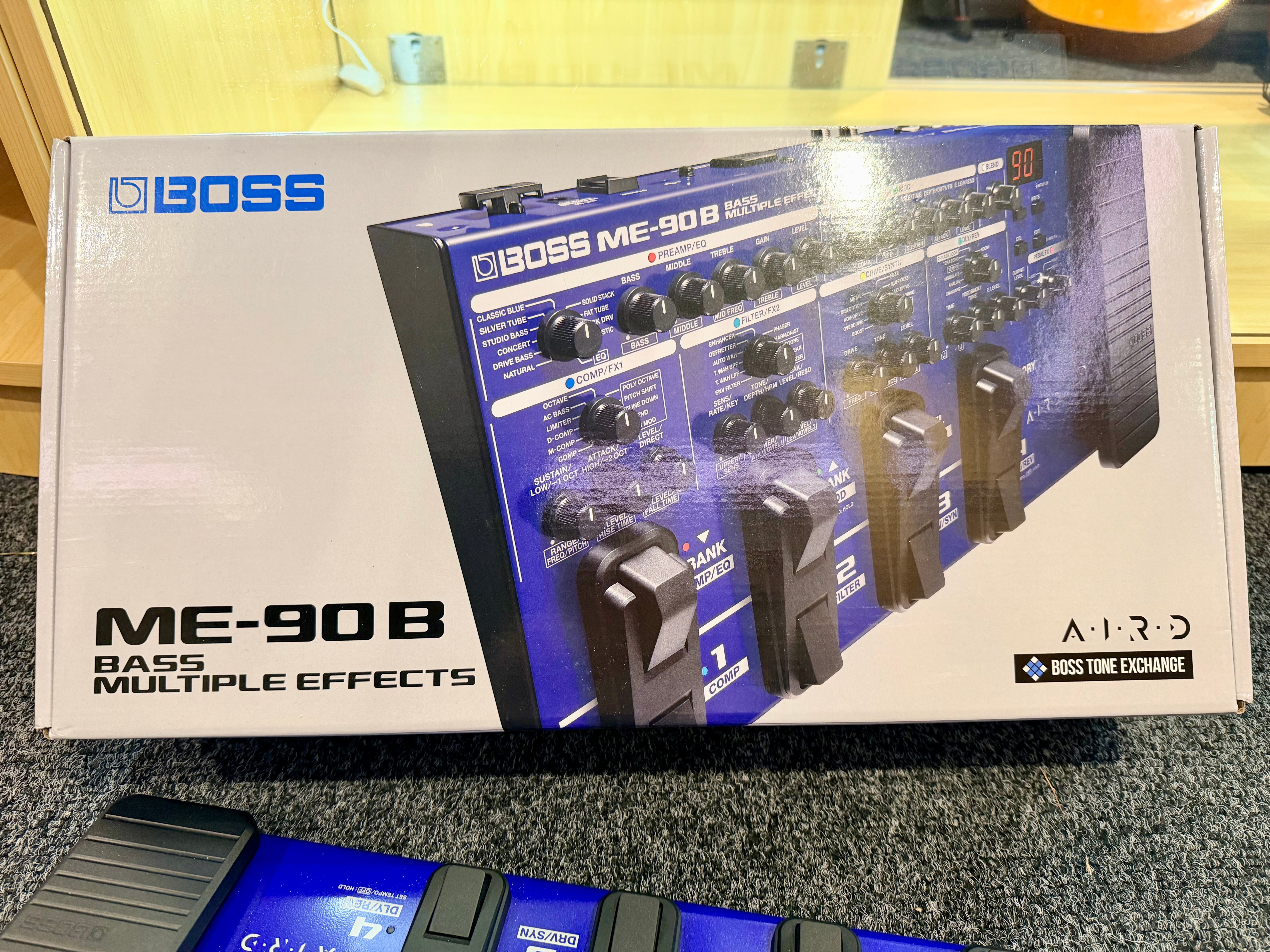 🎸MINT🎸 BOSS ME-90B Bass Guitar Multi-Effects Pedal~ FX Unit~ Processor~ Boxed!