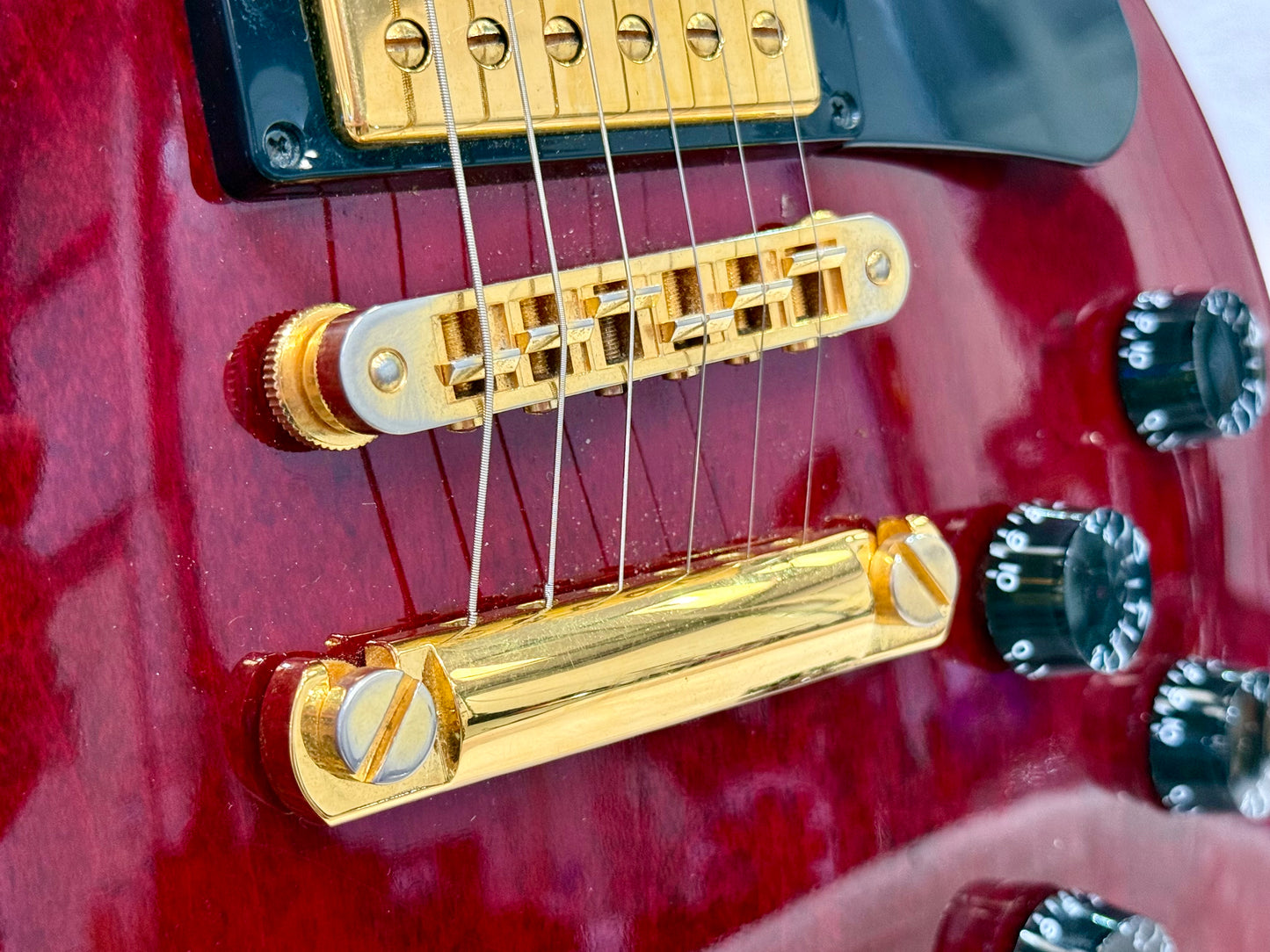 🌟2007 USA🌟 Gibson Les Paul Studio~ Wine Red~ Gold Hardware~ Hard Case~STUNNING