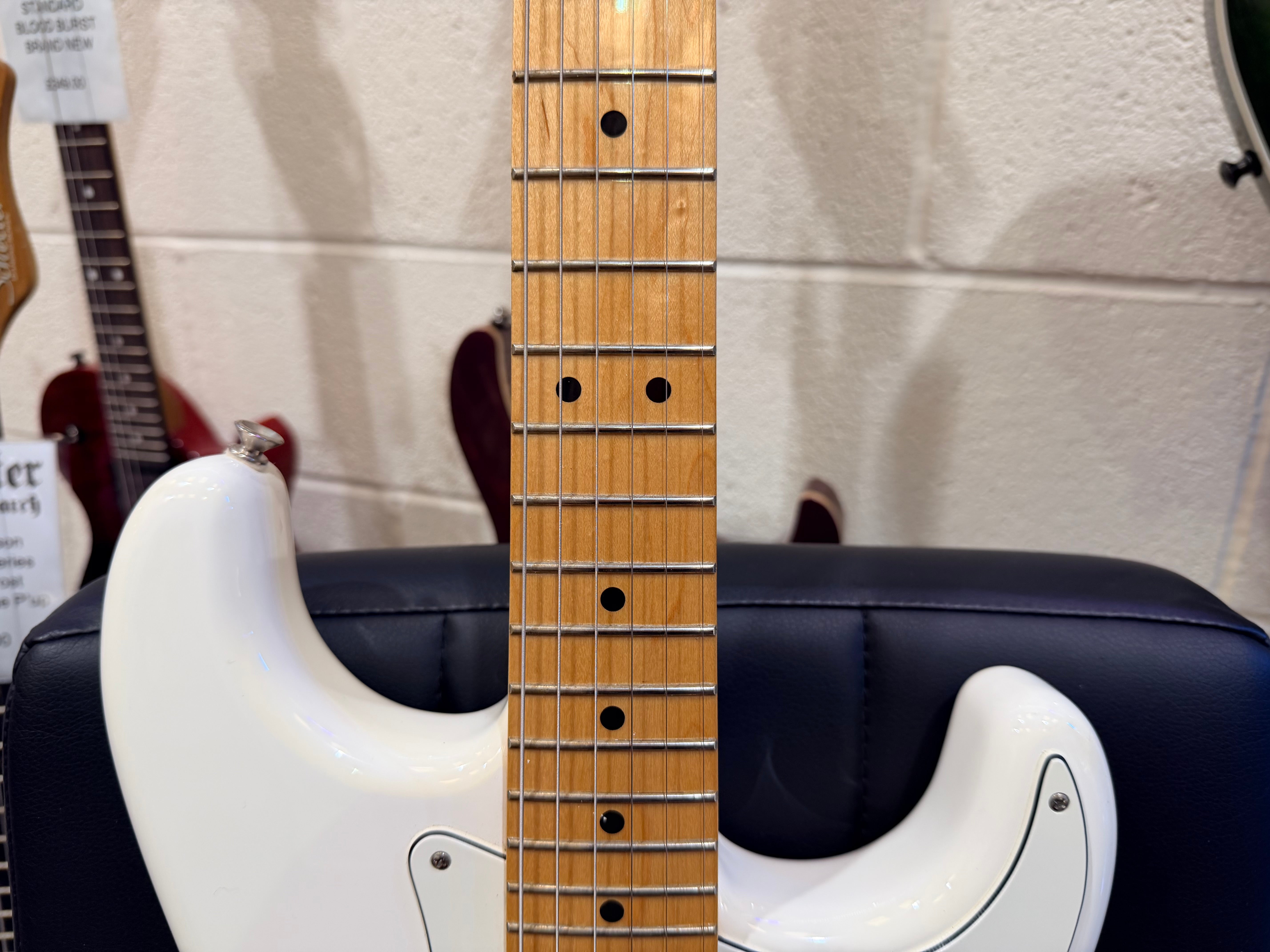 🌟2021🌟 Fender Stratocaster HSS Player Series Strat~ Polar White~ Maple Neck!