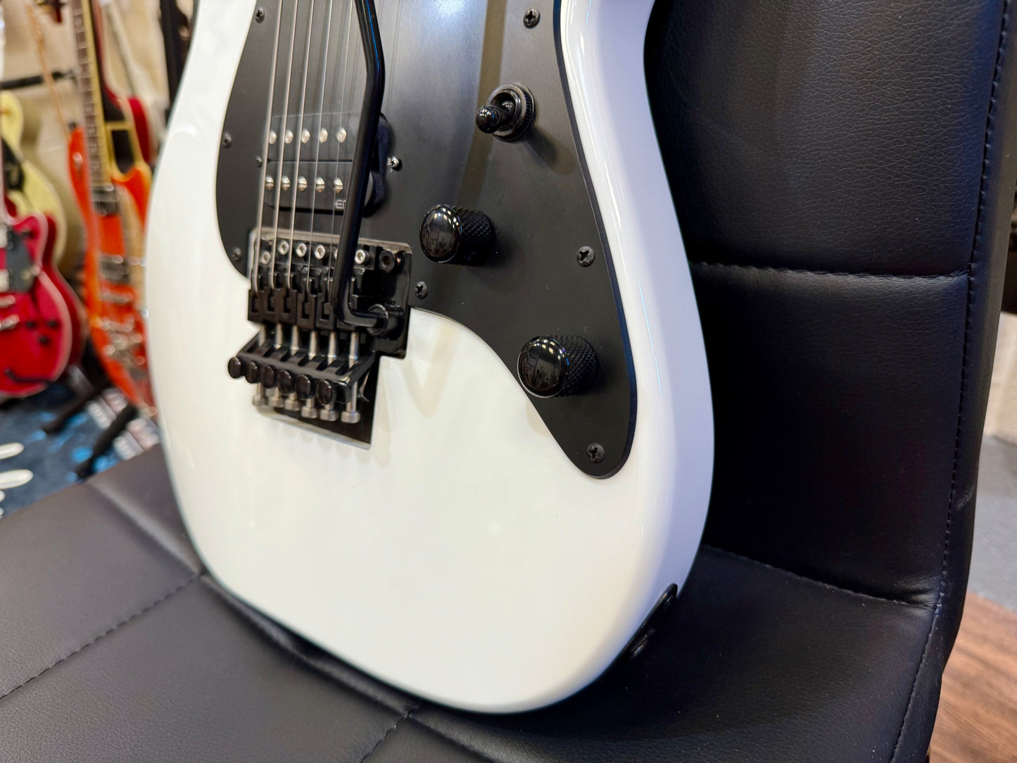 🔥2021🔥 Schecter Sun Valley Super Shredder FR~ Gloss White~ Floyd Rose!