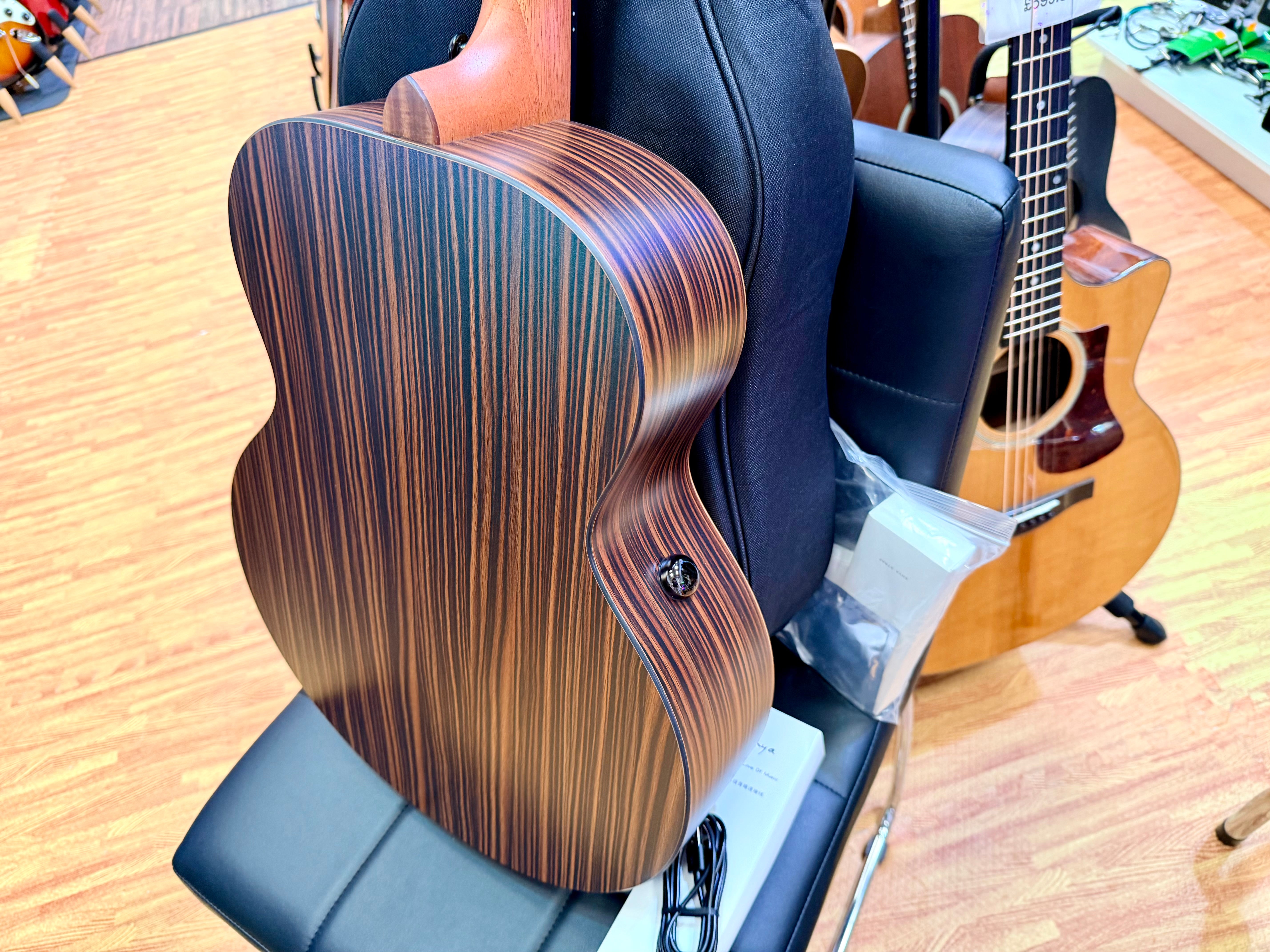 🔥2026 NEW🔥 Enya EA-X1 SP1 Pro Max 41” Electro Acoustic Jumbo Smart Guitar~ Bag