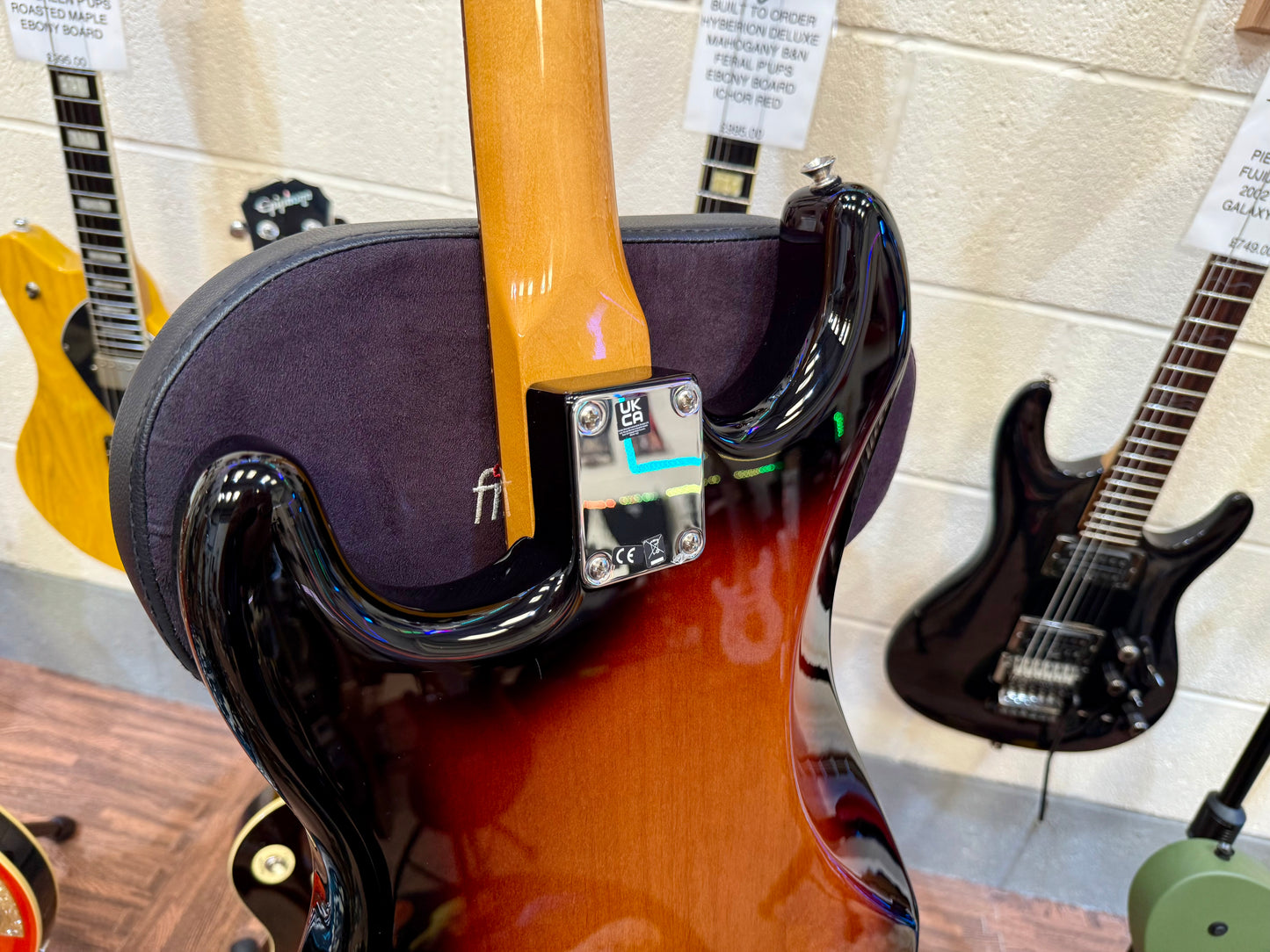 🌟2023🌟 Fender Robert Cray Signature Stratocaster~ Custom Shop P’ups~ Sunburst!
