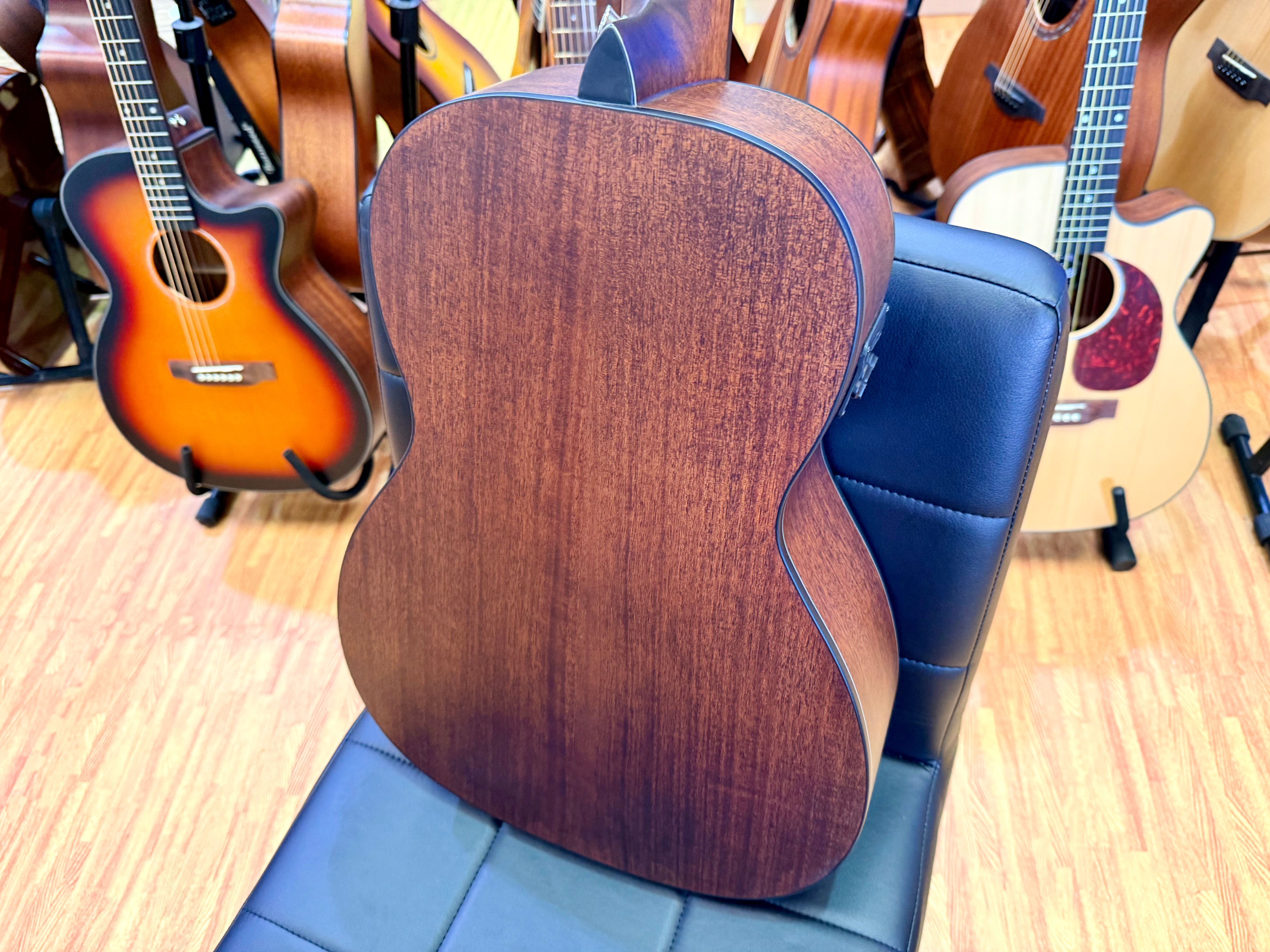 ⚡️NEW⚡️ Vintage VE1800AQ Stage Series Parlour Electro Acoustic Guitar~ Antiqued!