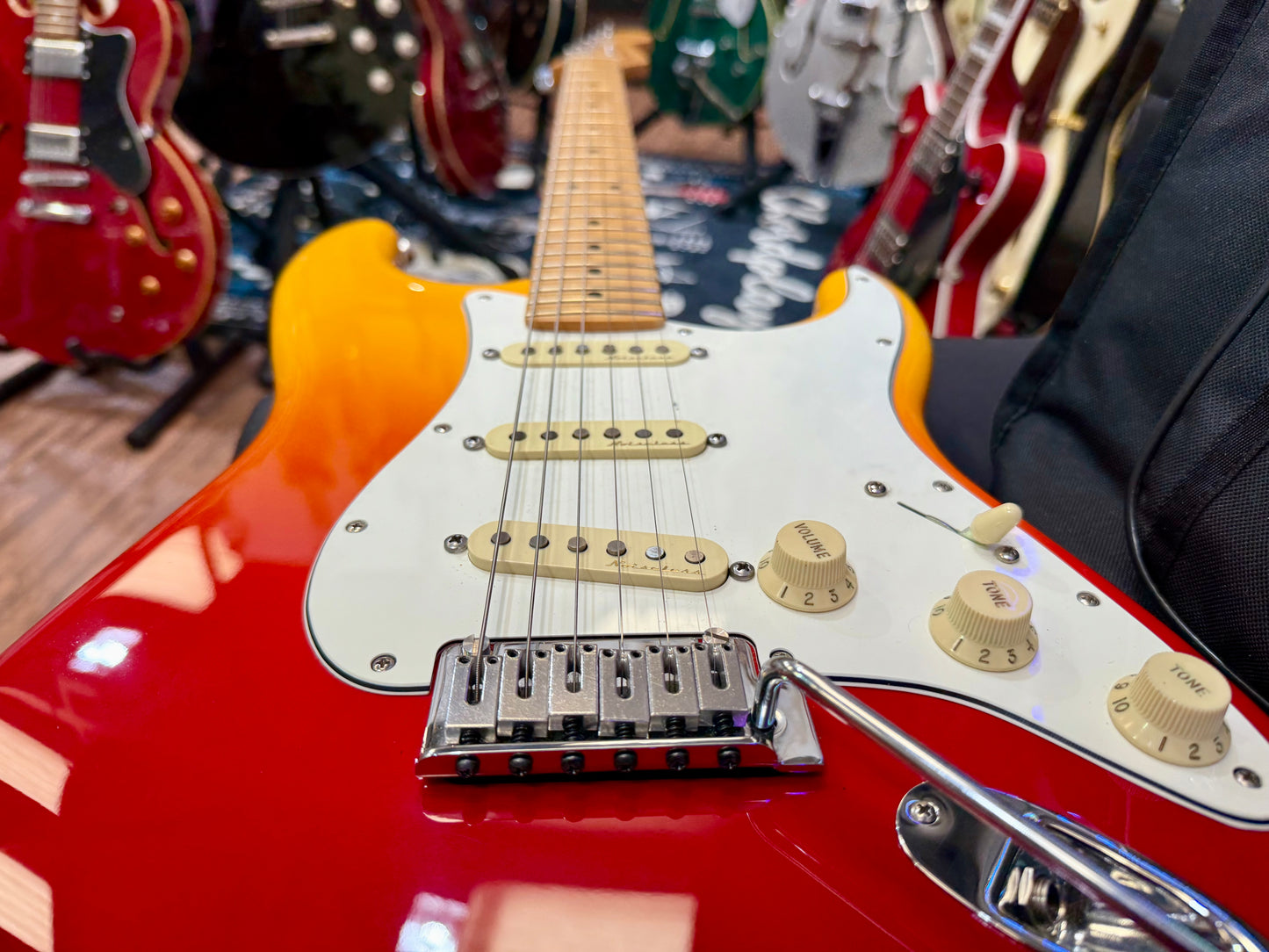 ☀️LIMITED EDITION☀️ Fender Player Plus Stratocaster ~ Tequila Sunrise~ Mexican!