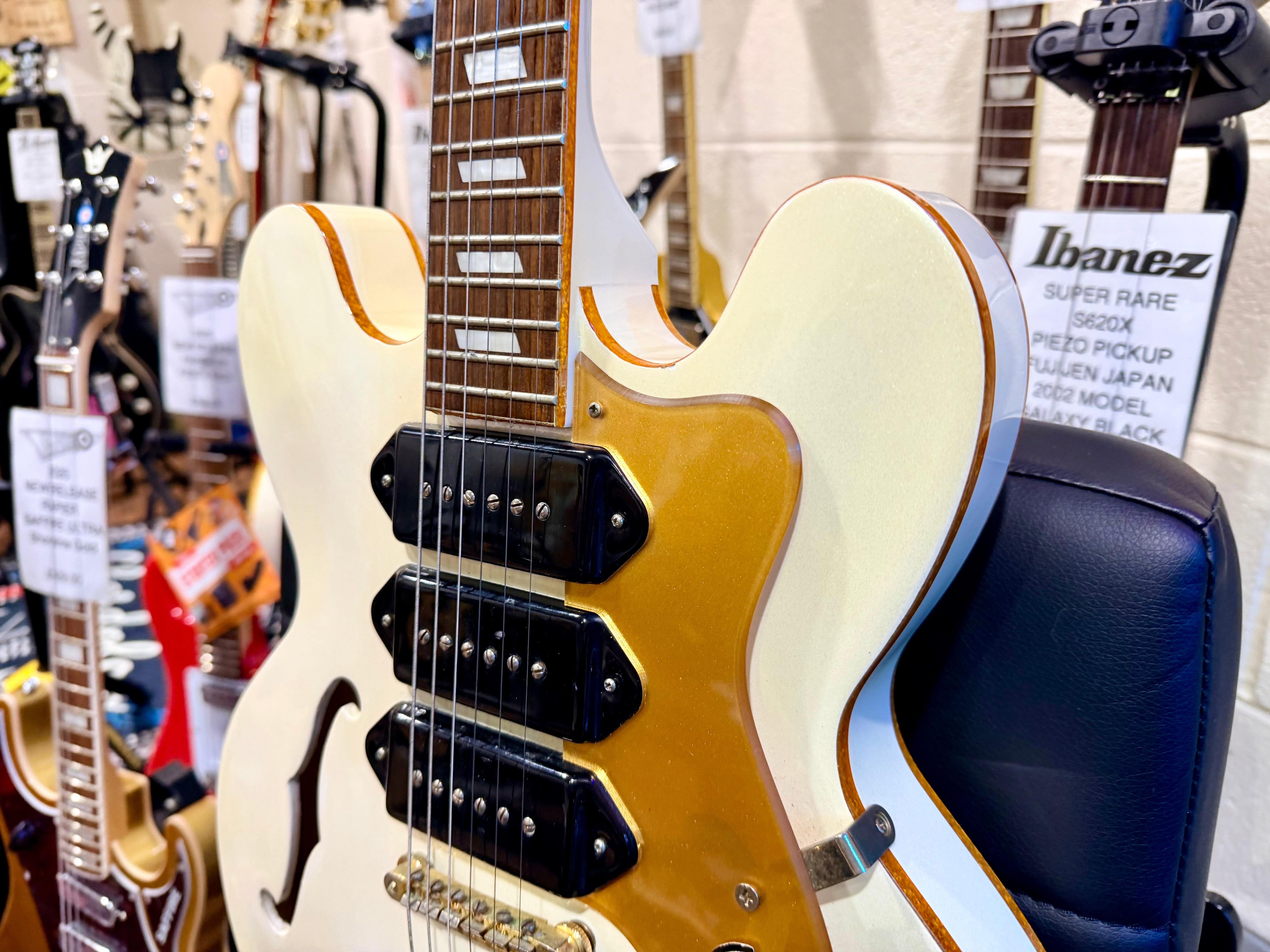 ✨LIMITED EDITION✨ Epiphone Riviera Royale Custom P93~ Pearl White + Hard Case!